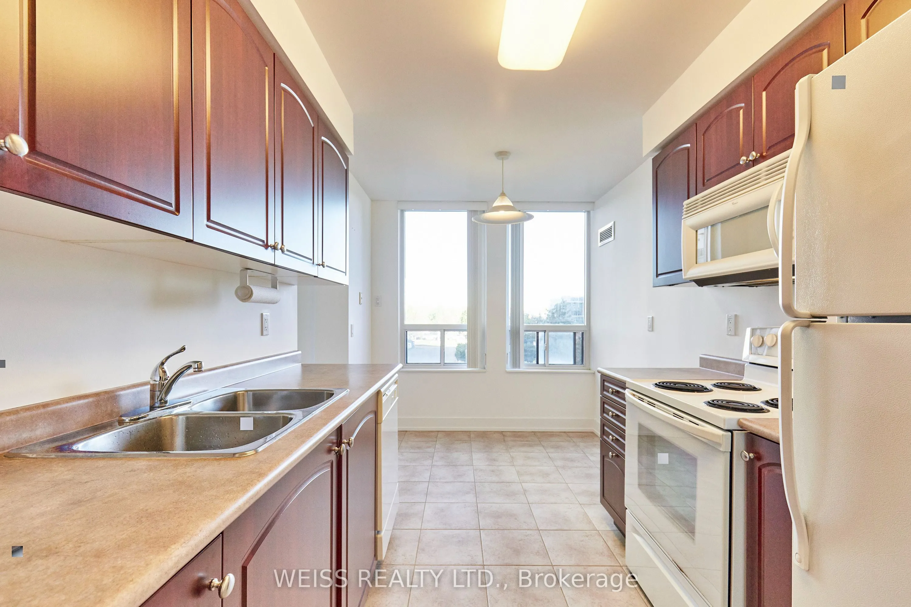 330 Red Maple Road #205