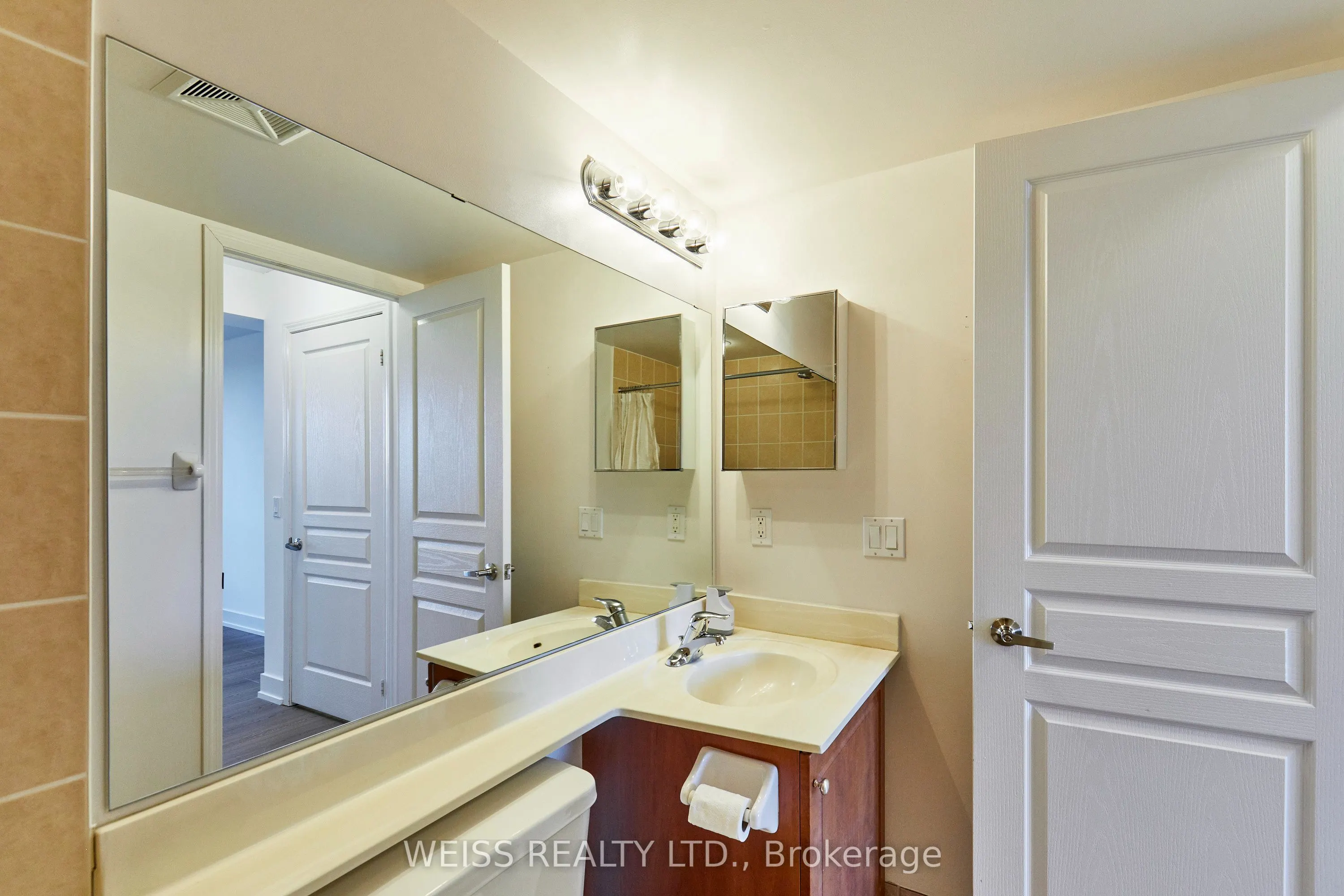 330 Red Maple Road #205