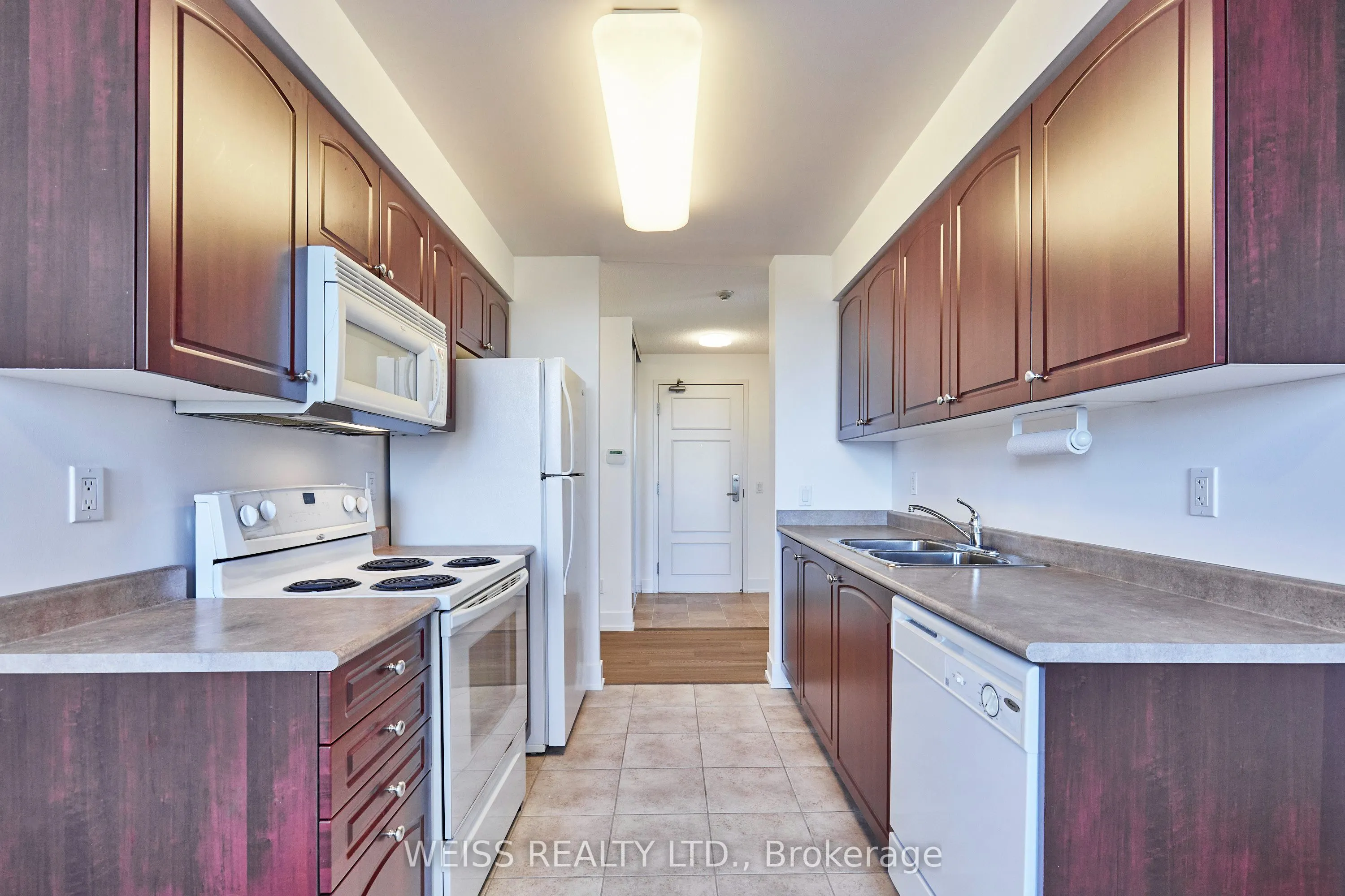 330 Red Maple Road #205