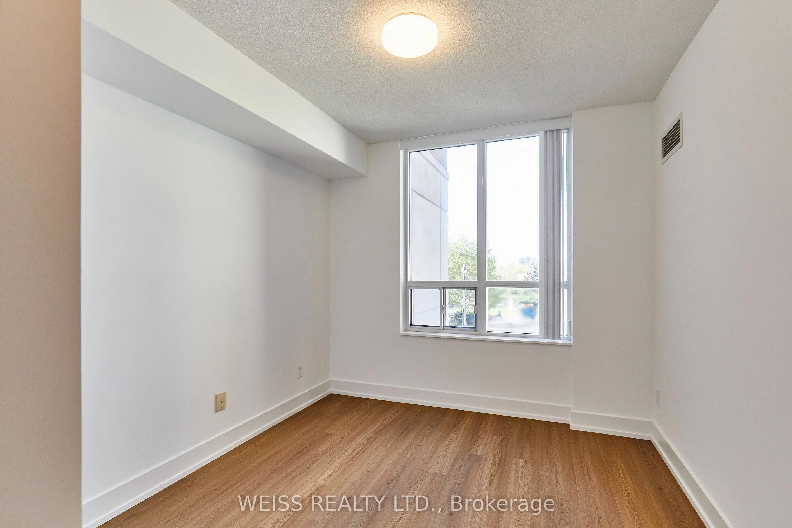 330 Red Maple Road #205