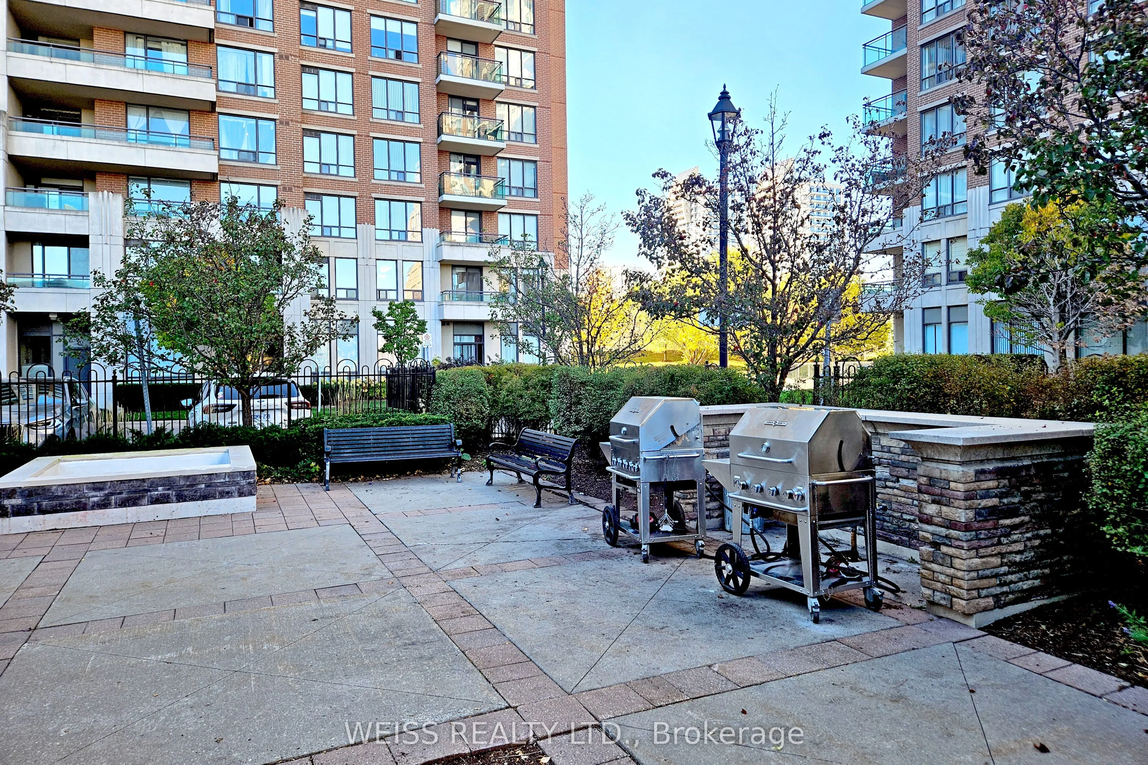 330 Red Maple Road #205