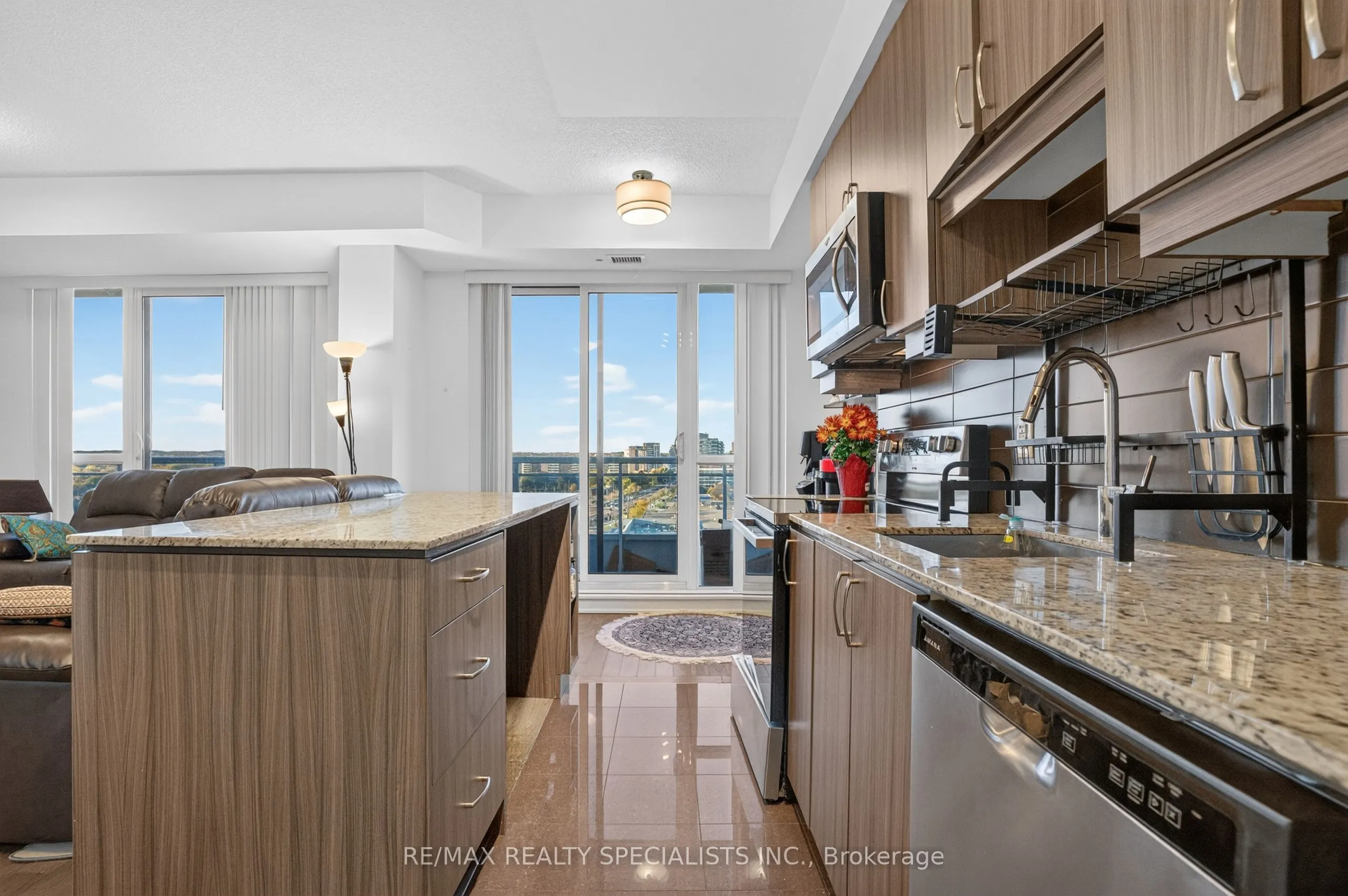 9201 Yonge Street #NW 1004