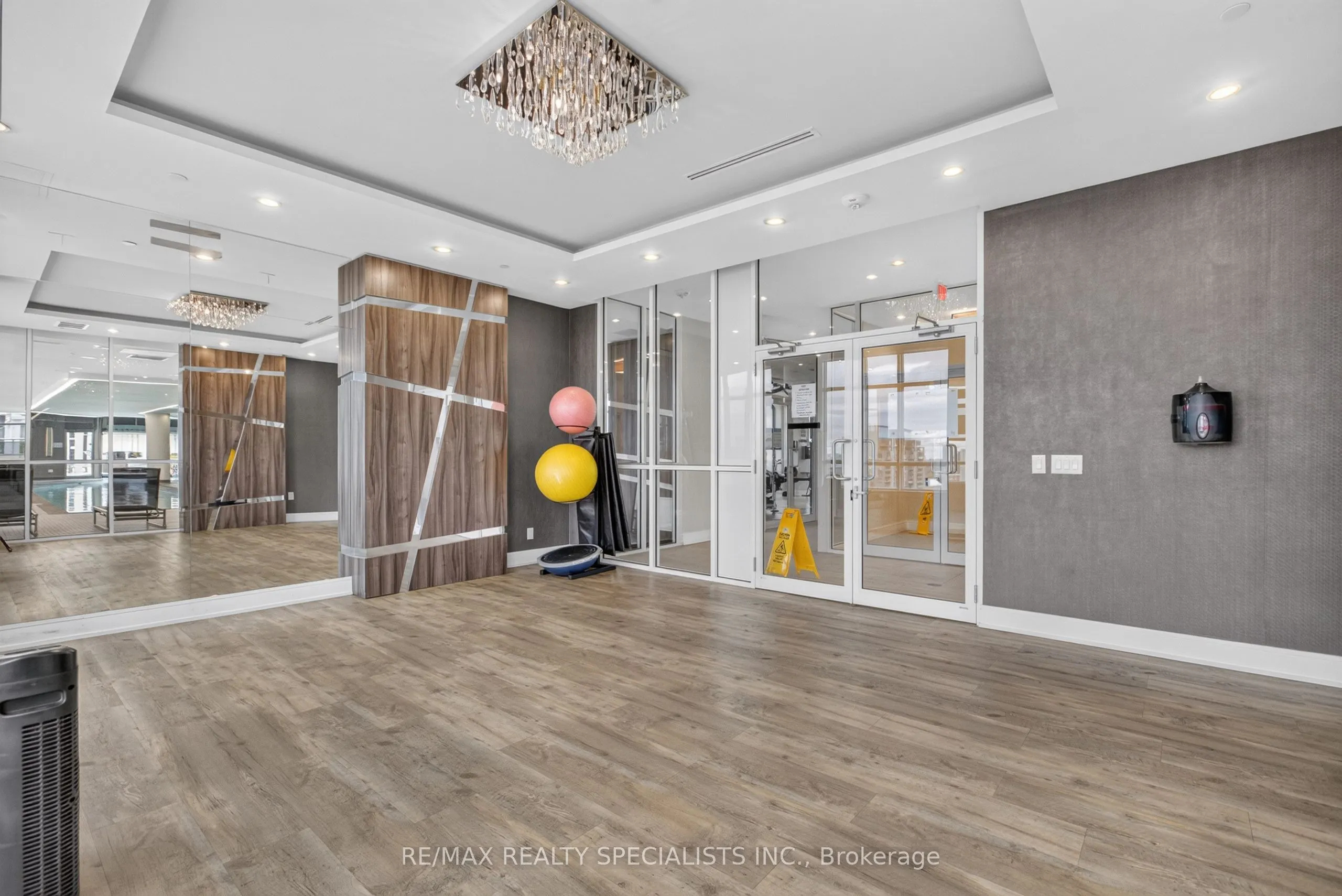 9201 Yonge Street #NW 1004