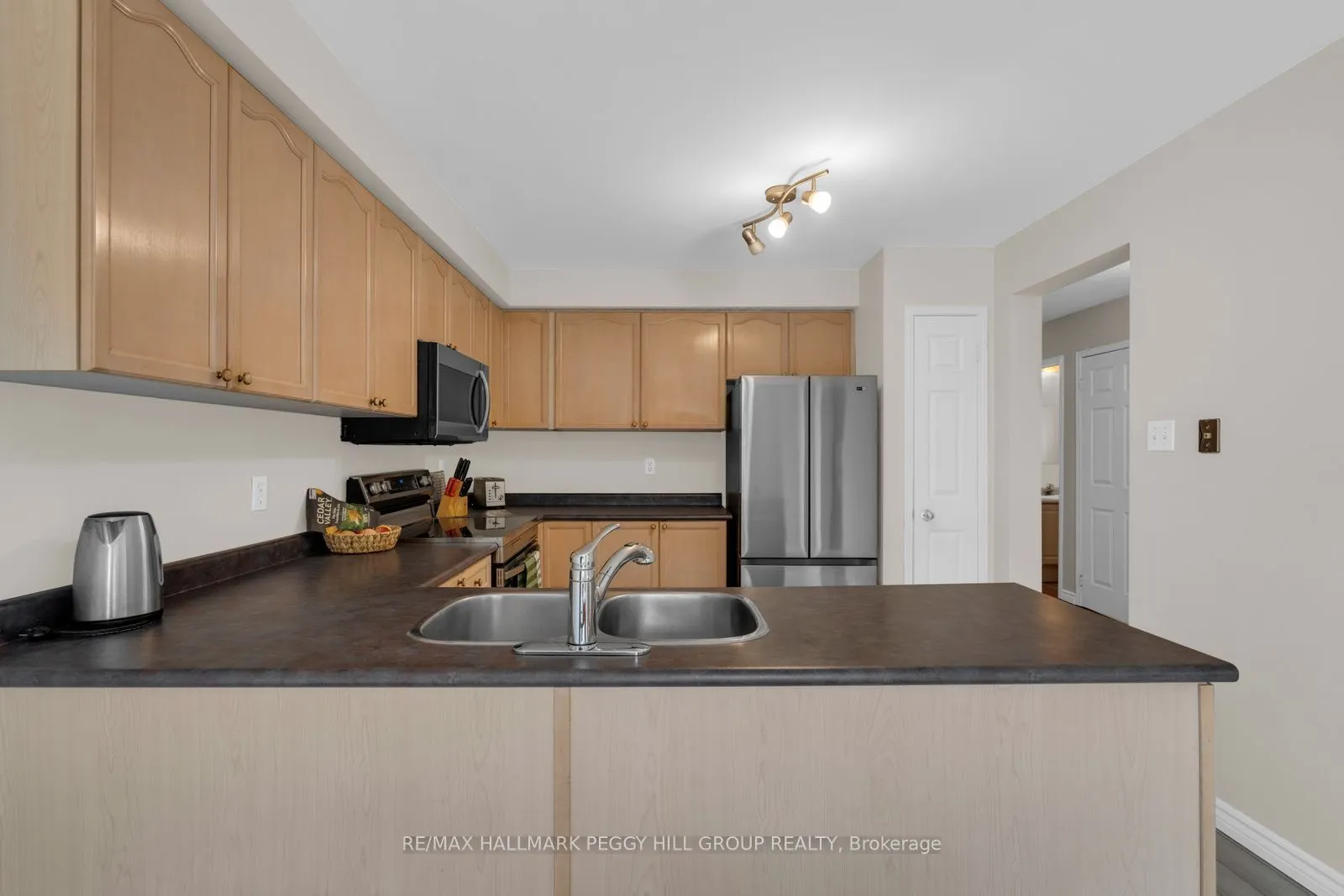 10 Kate Aitken Crescent