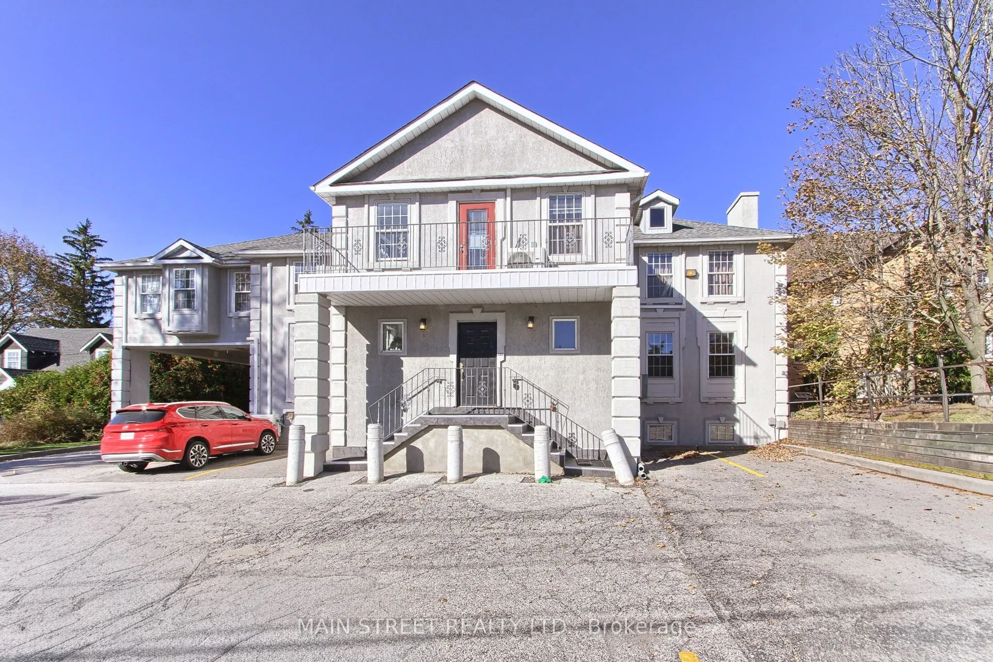227 Eagle Street #200 (Lower)