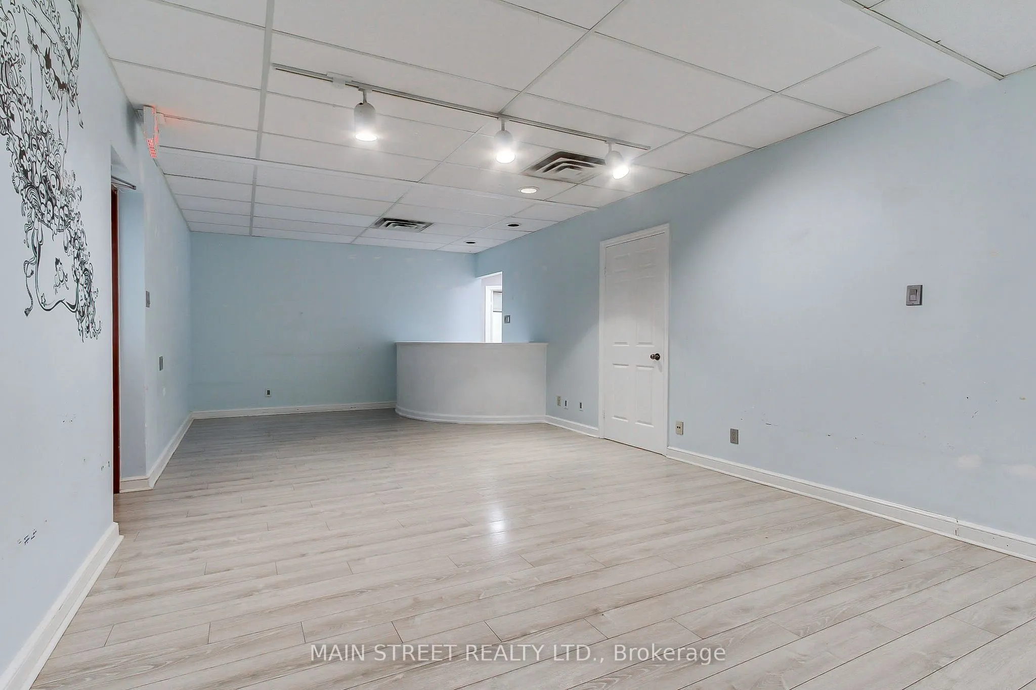 227 Eagle Street #200 (Lower)