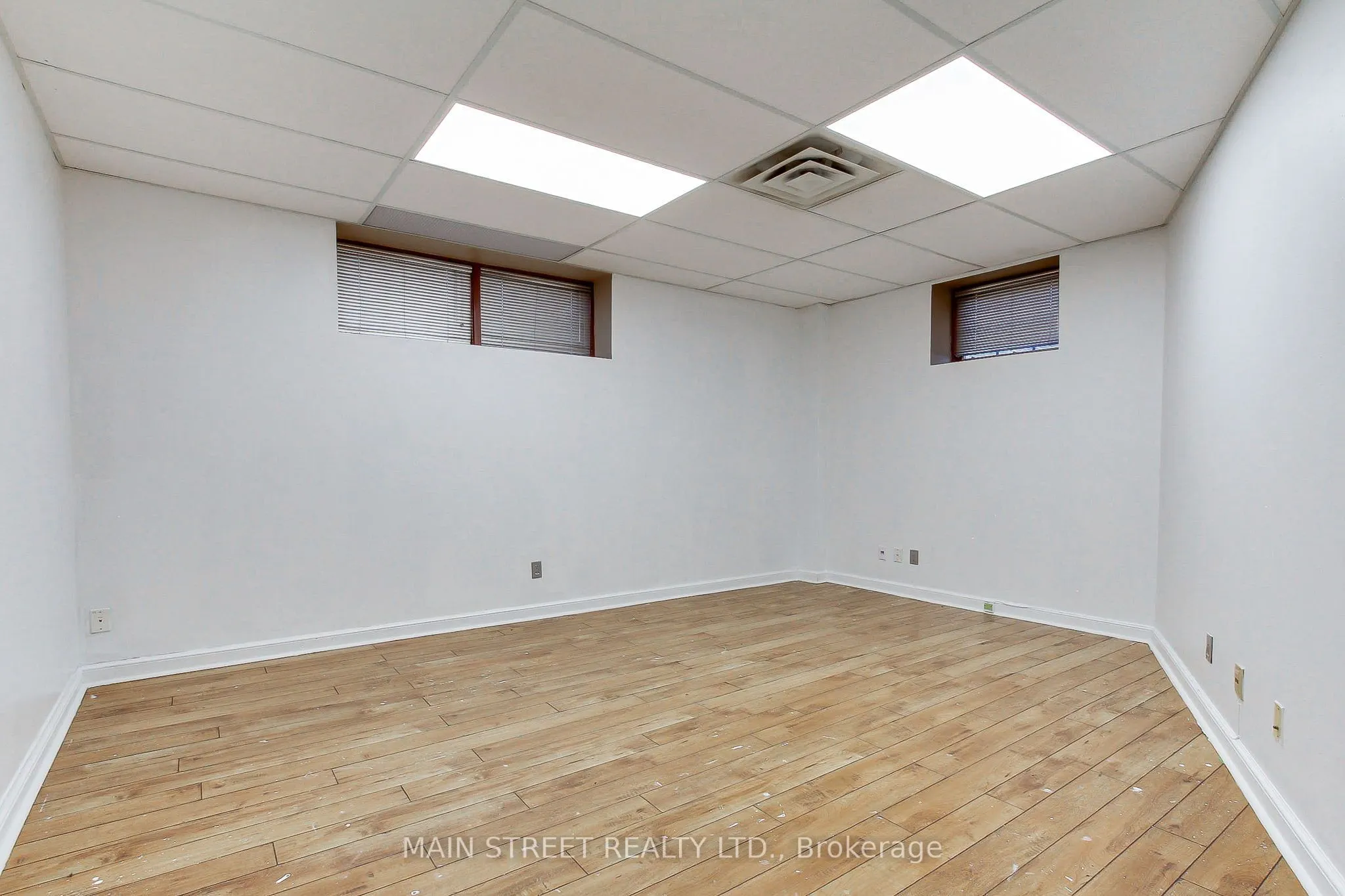 227 Eagle Street #200 (Lower)