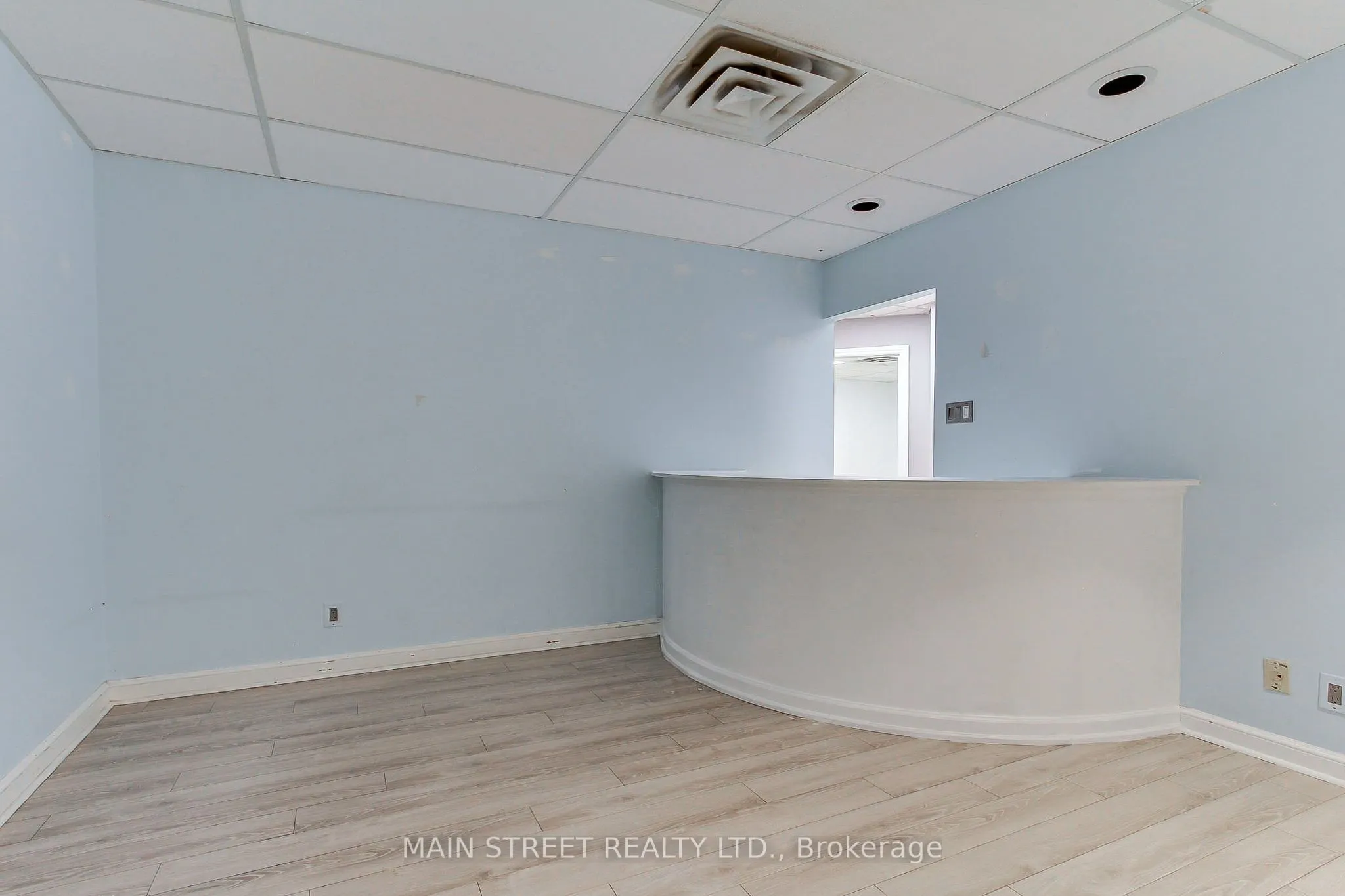 227 Eagle Street #200 (Lower)