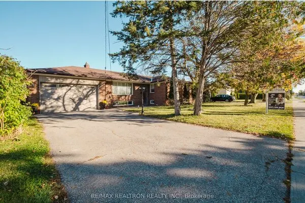 92 Bond Crescent