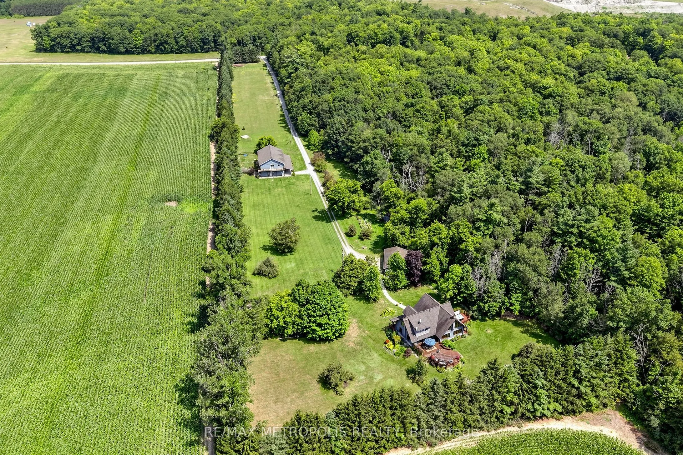 11590 Side Road 17