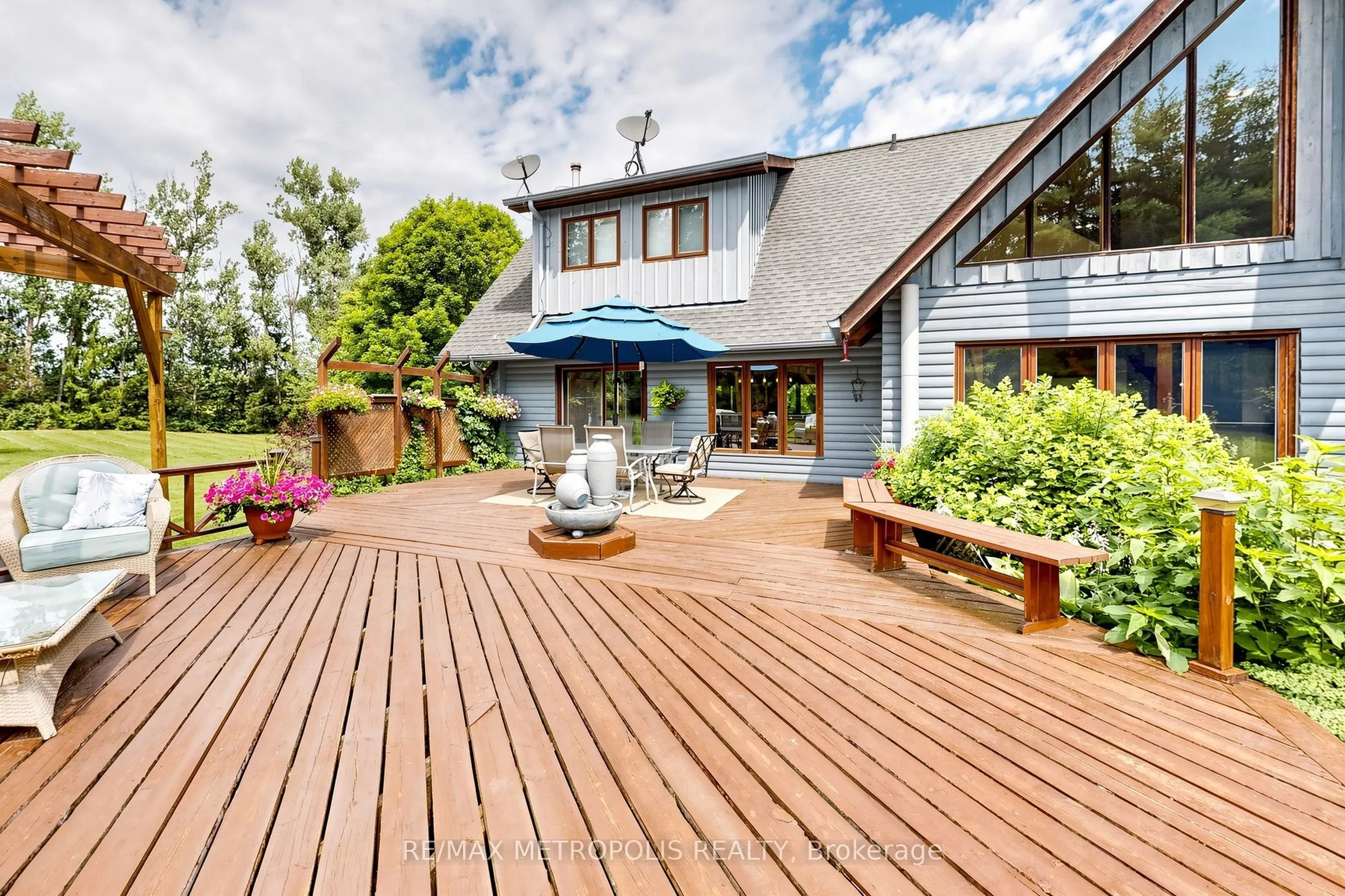 11590 Side Road 17