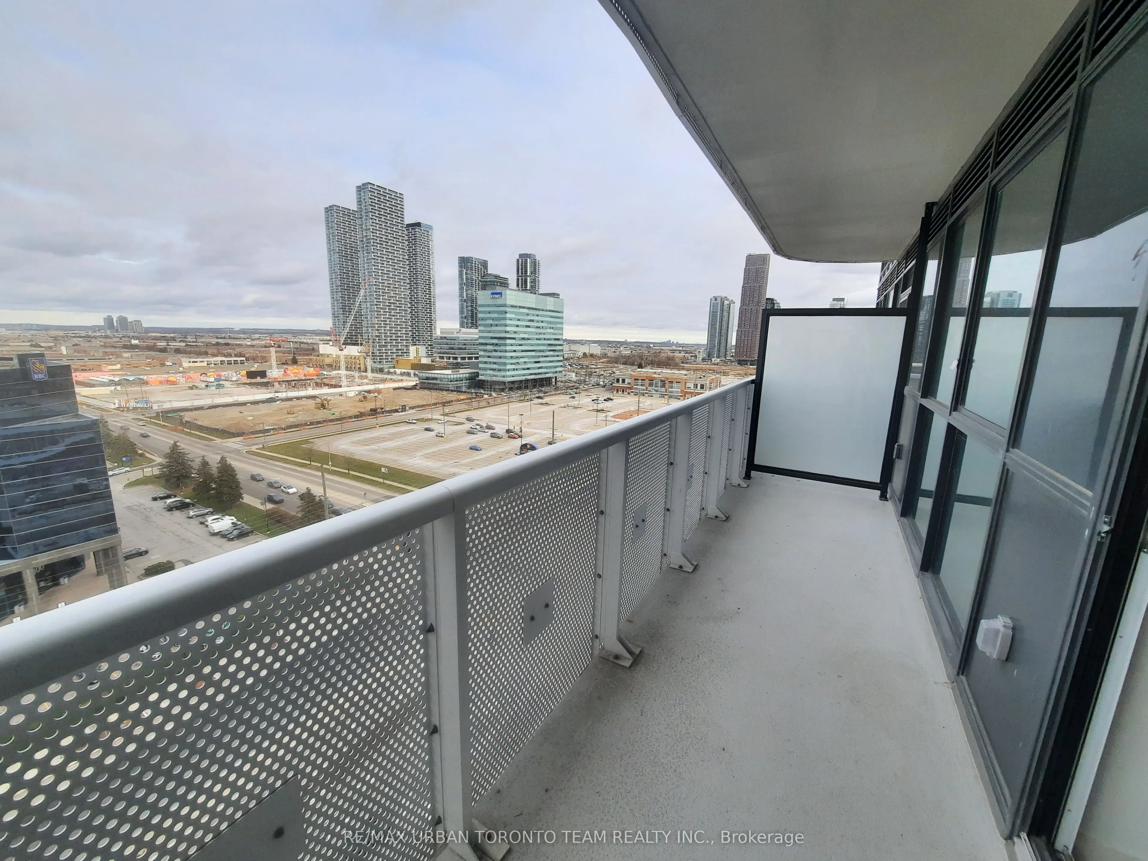 8 Interchange Way #1505