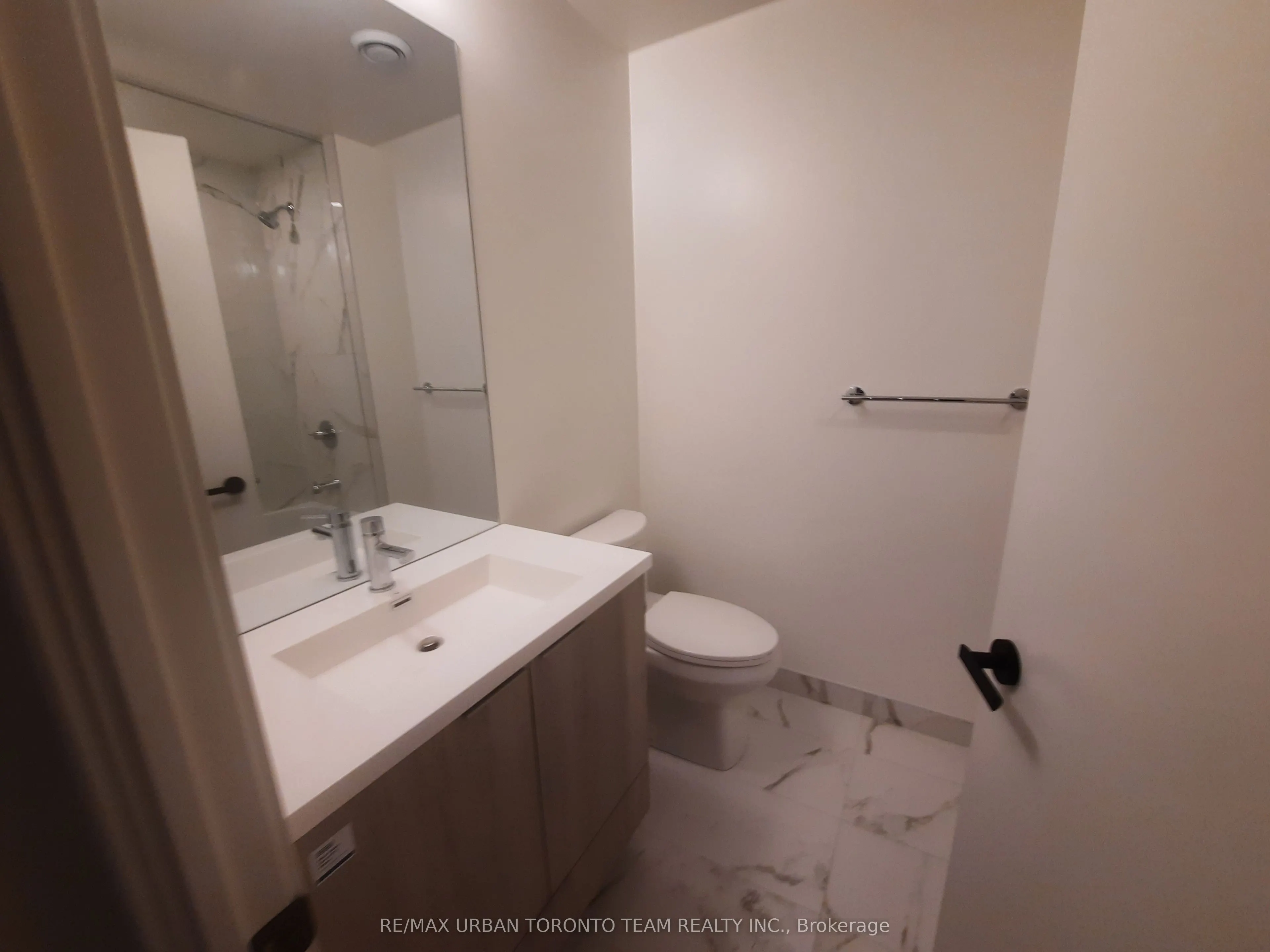 8 Interchange Way #1505