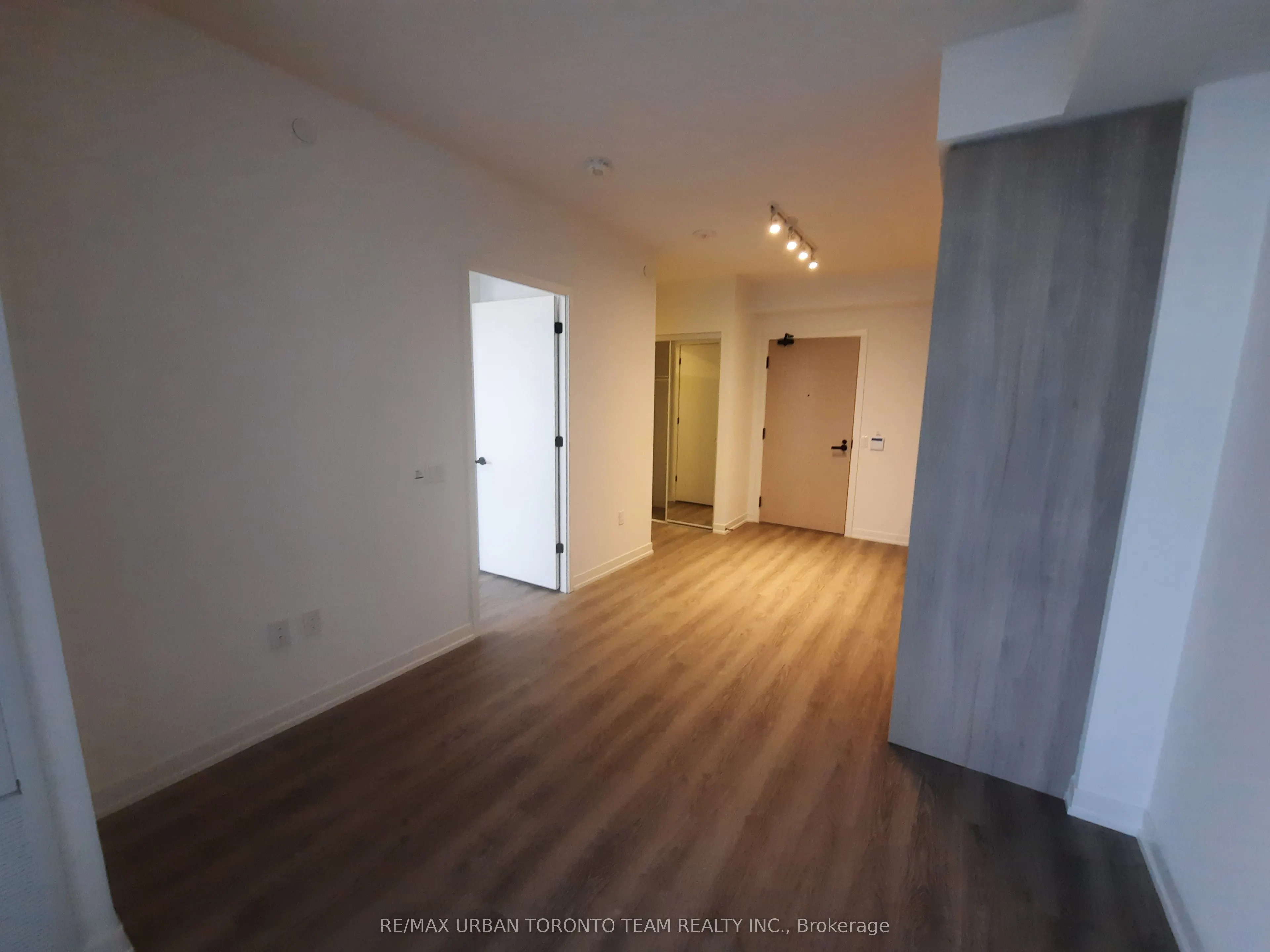 8 Interchange Way #1505