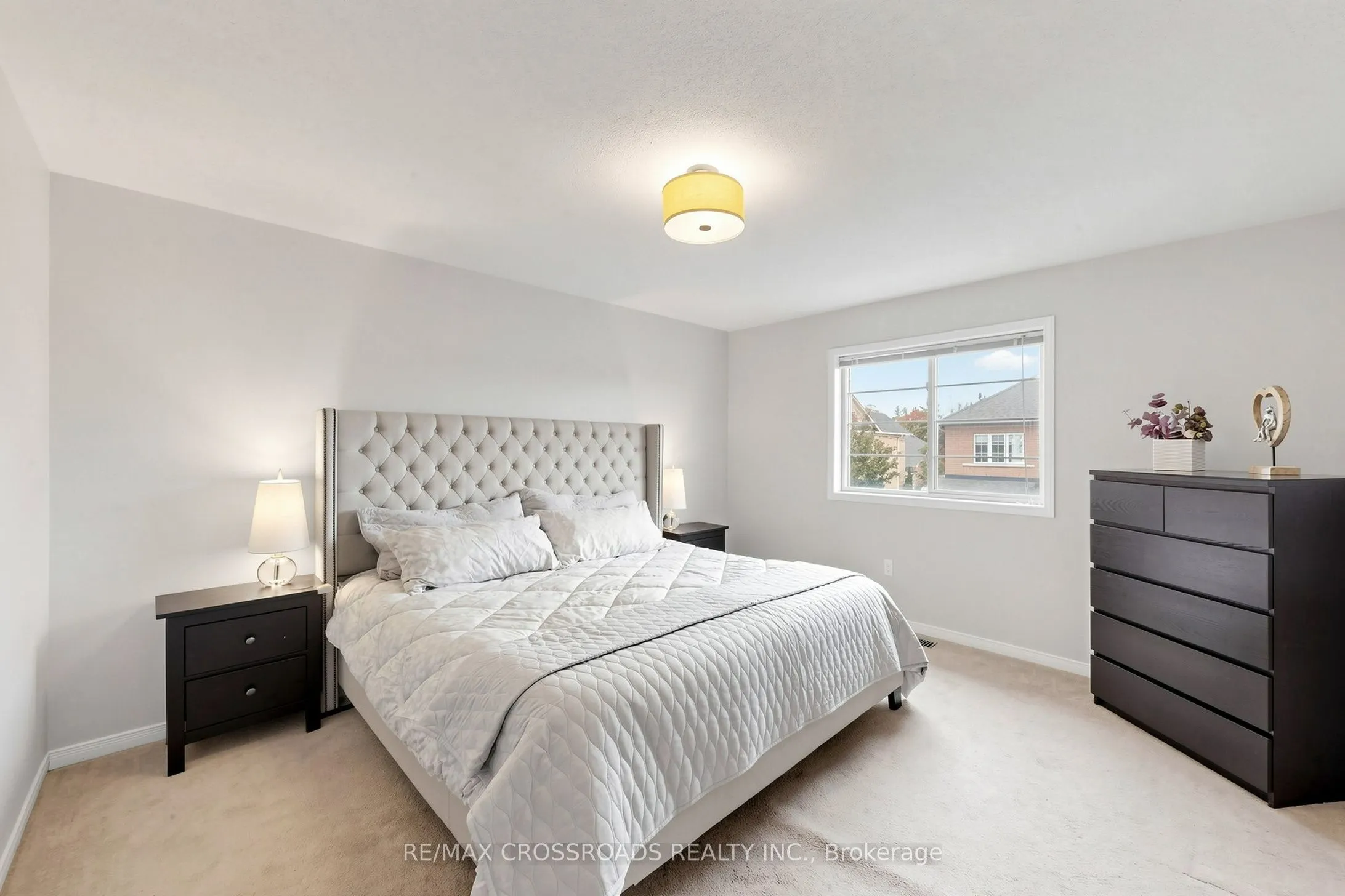 78 Vera Lynn Crescent