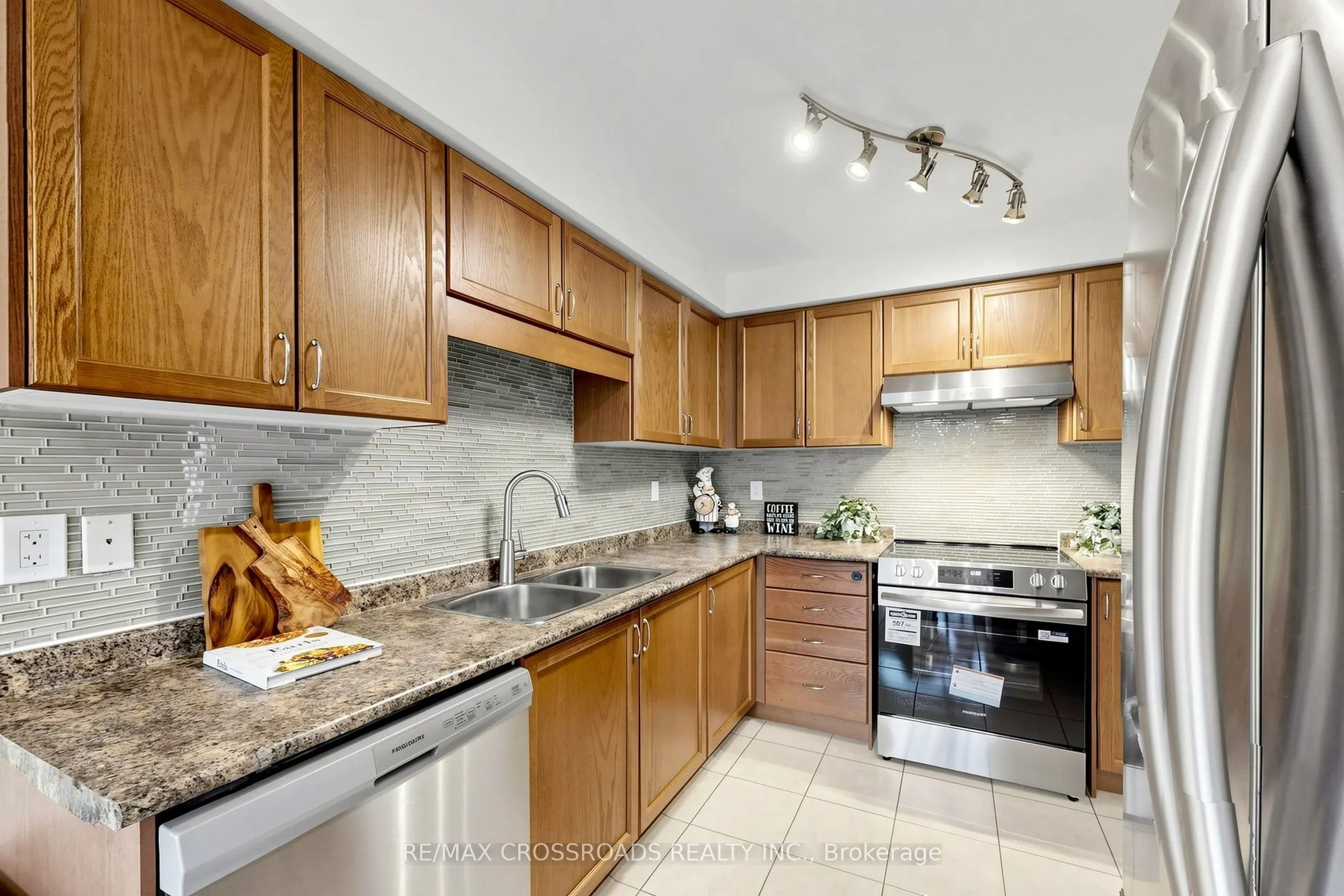 78 Vera Lynn Crescent