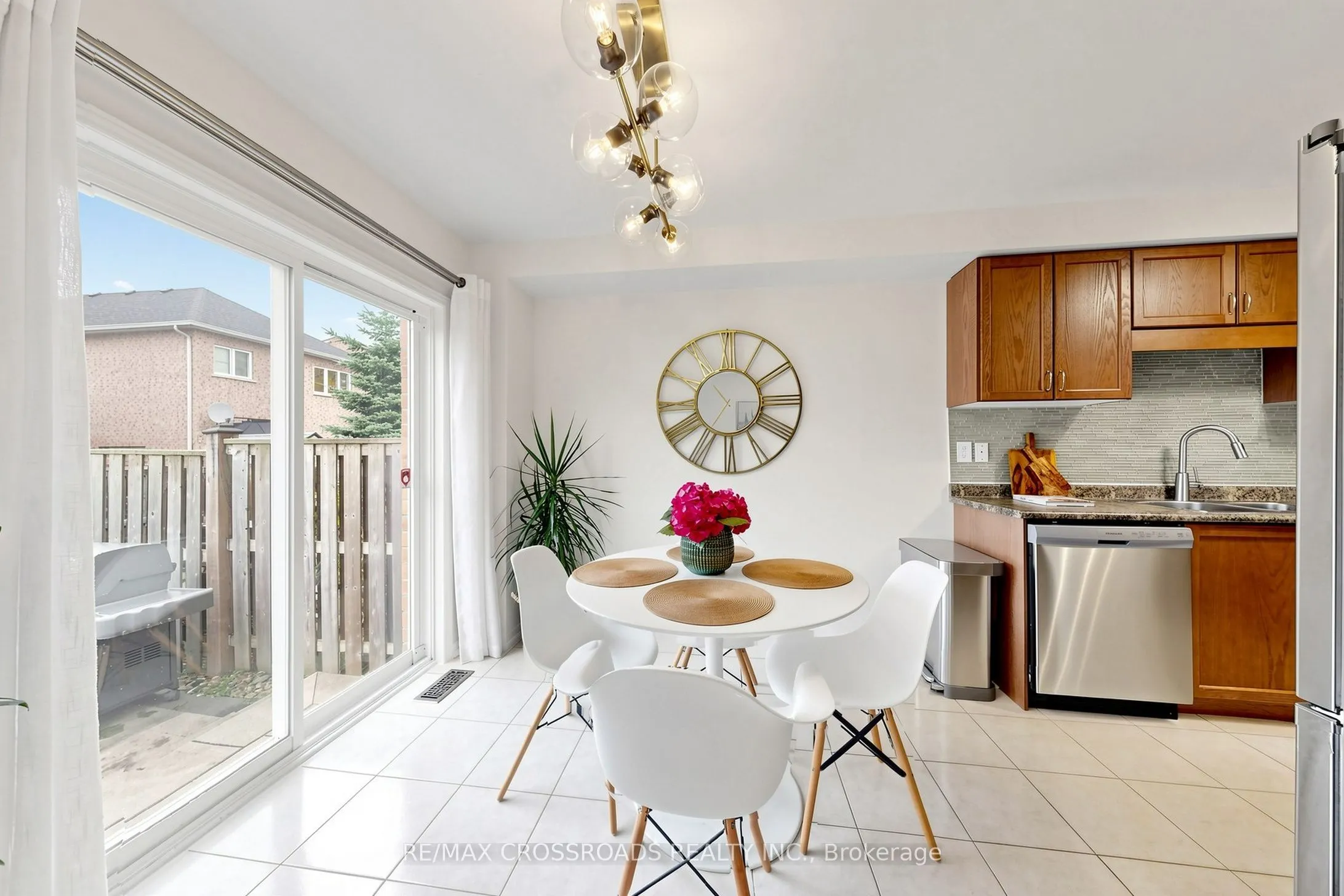 78 Vera Lynn Crescent