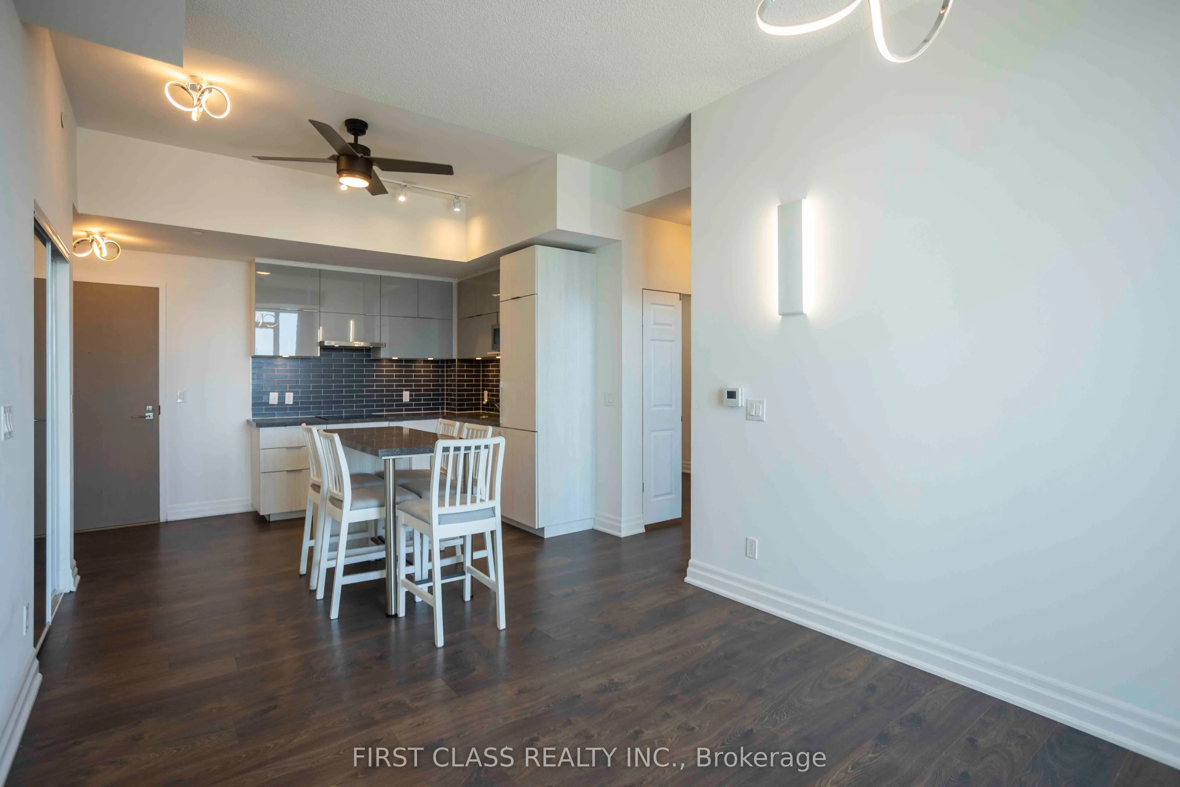 8 Rouge Valley Drive #1212