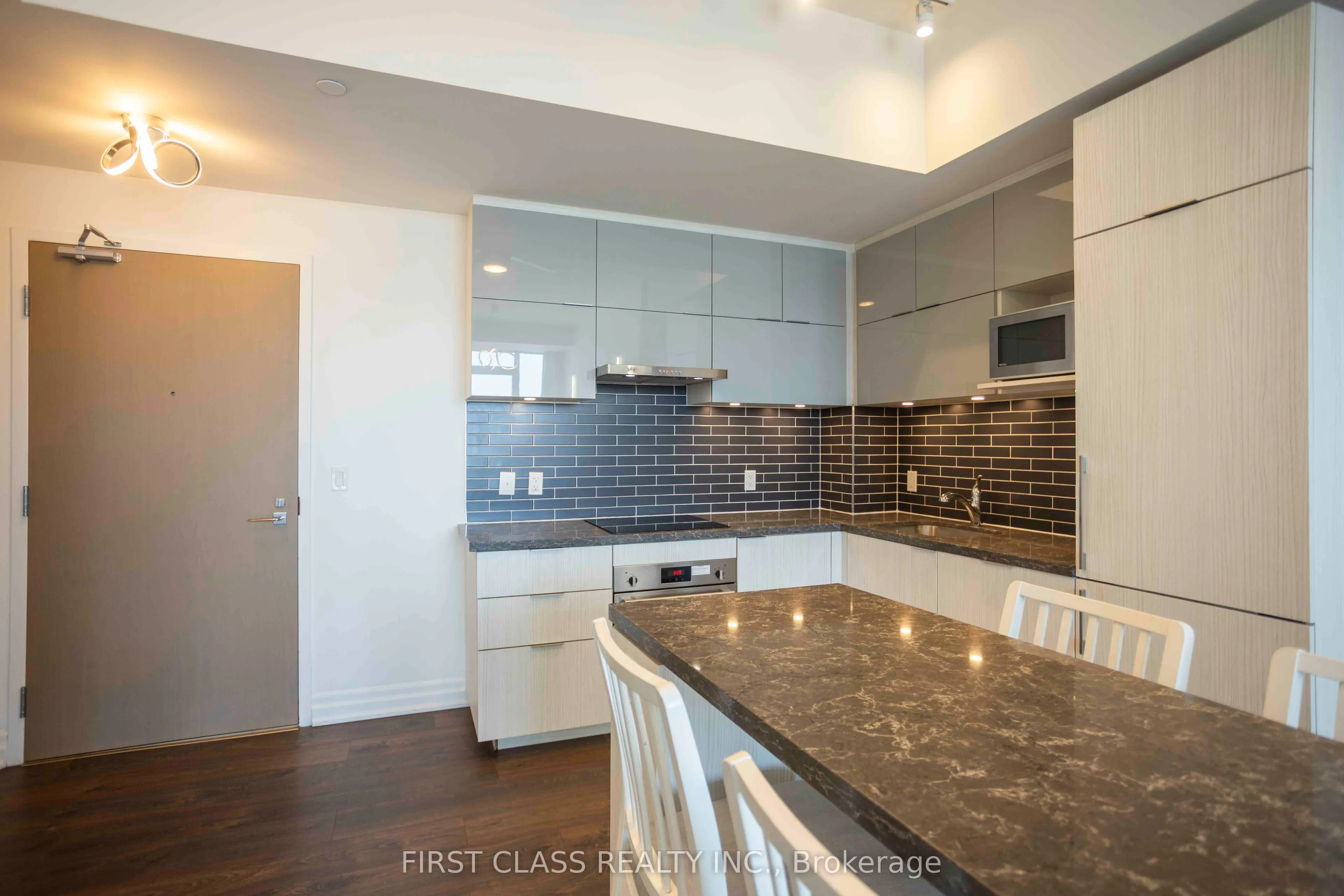 8 Rouge Valley Drive #1212