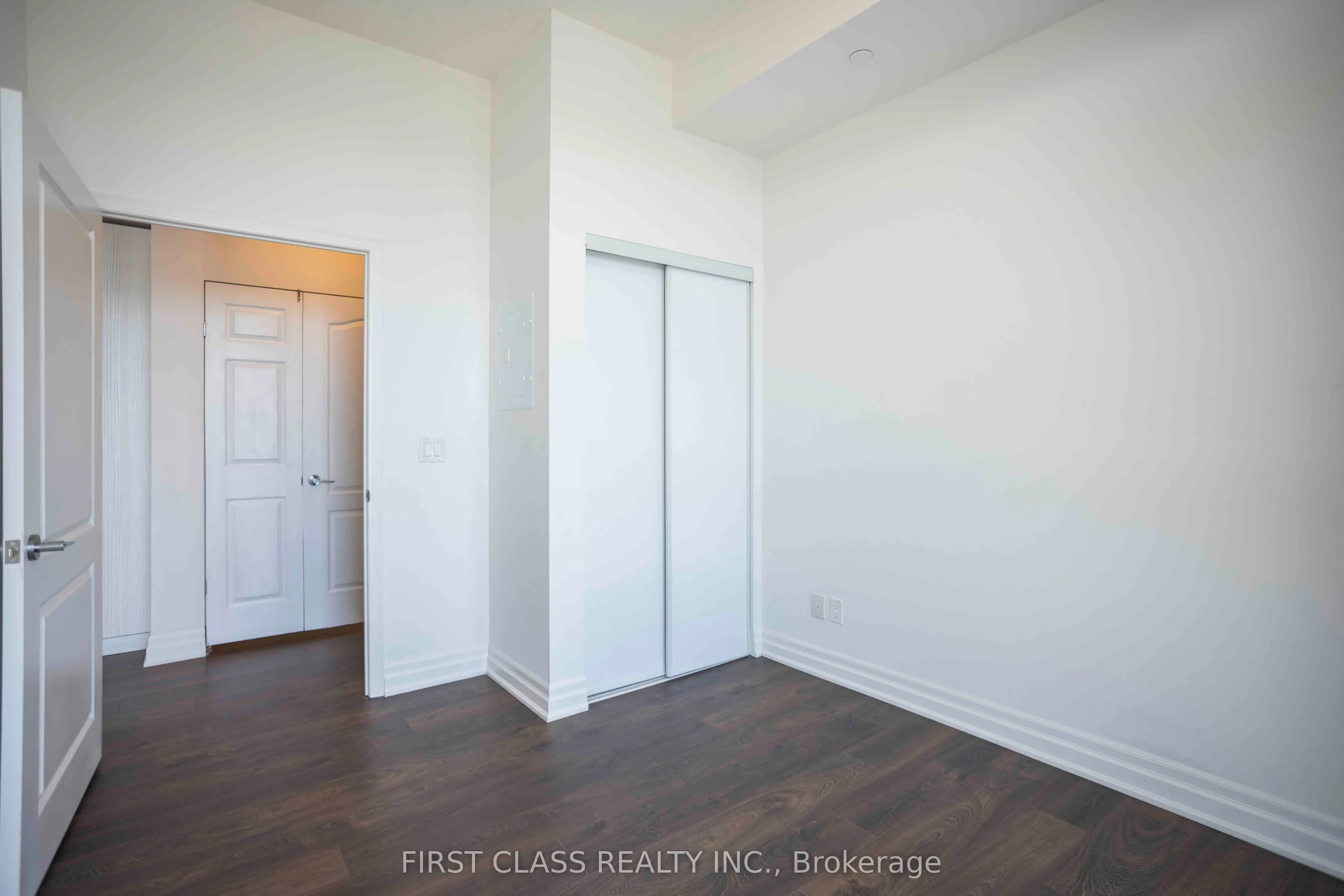 8 Rouge Valley Drive #1212