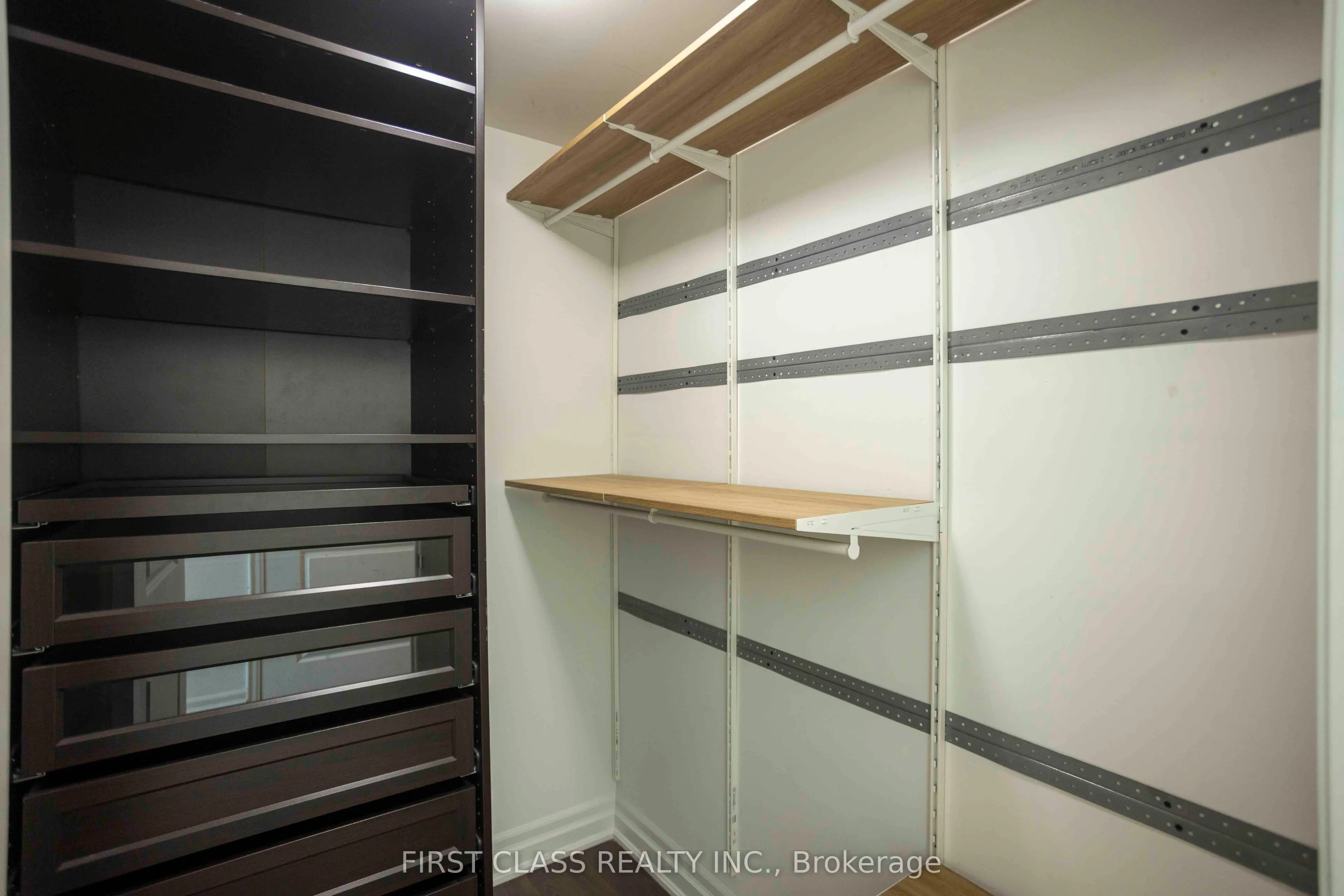 8 Rouge Valley Drive #1212