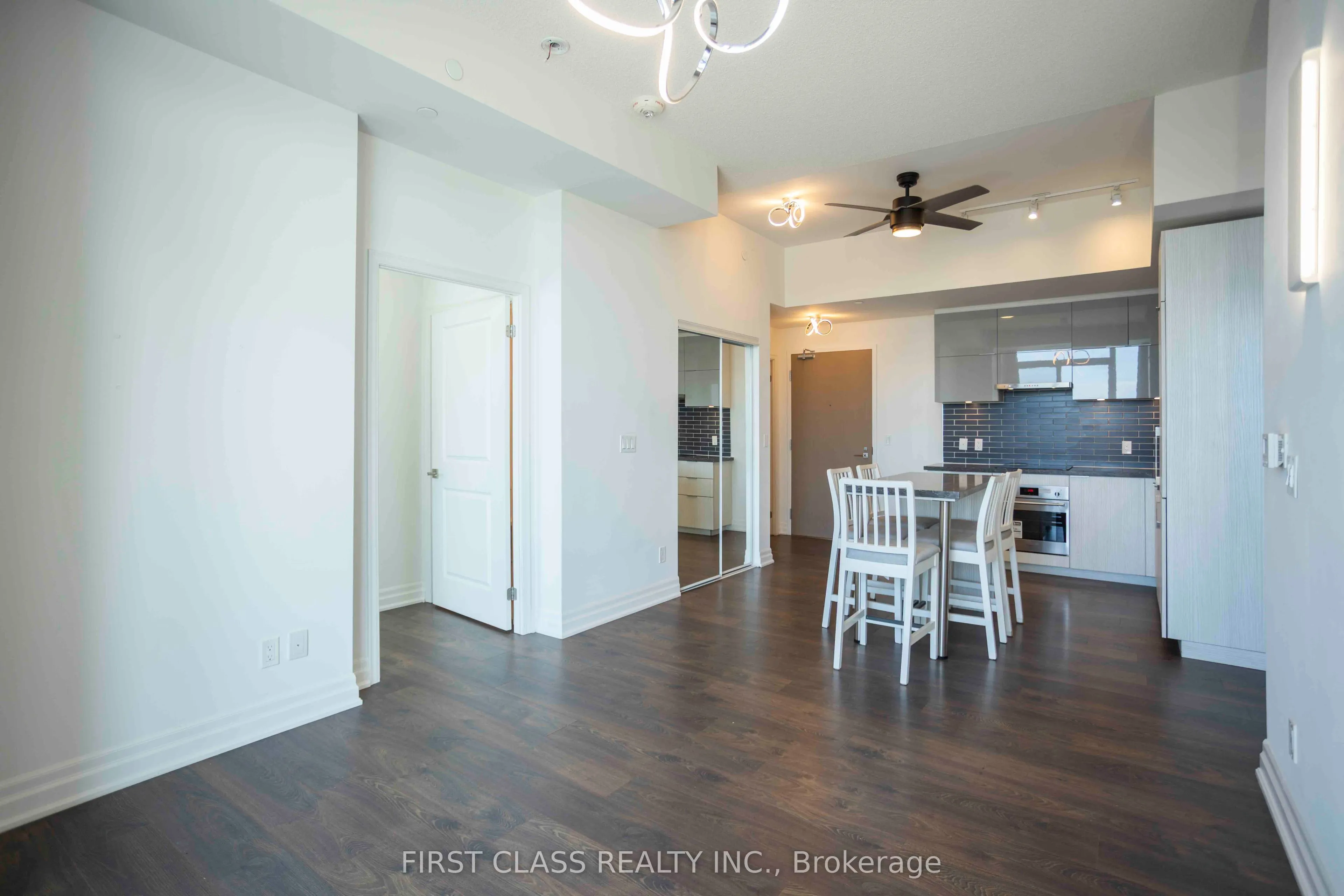 8 Rouge Valley Drive #1212