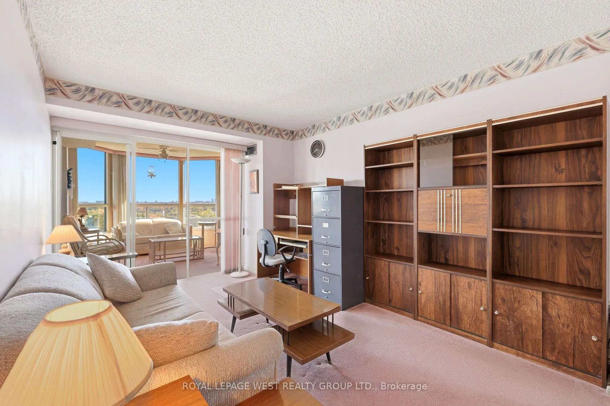 7300 Yonge Street #940