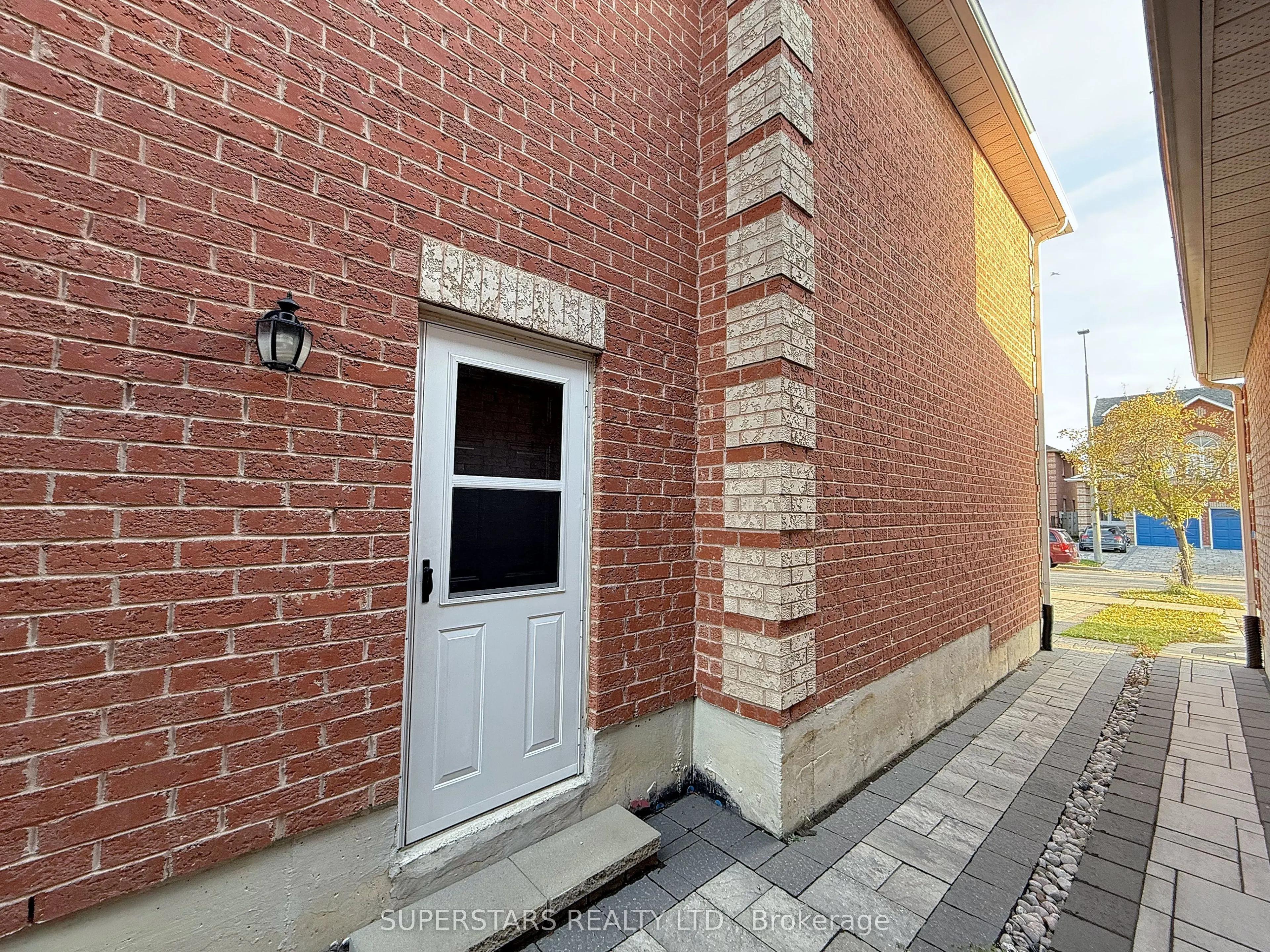 28 Quantum Street #Bsmt