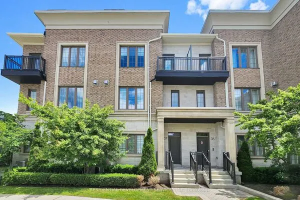 37 Village Parkway #18
