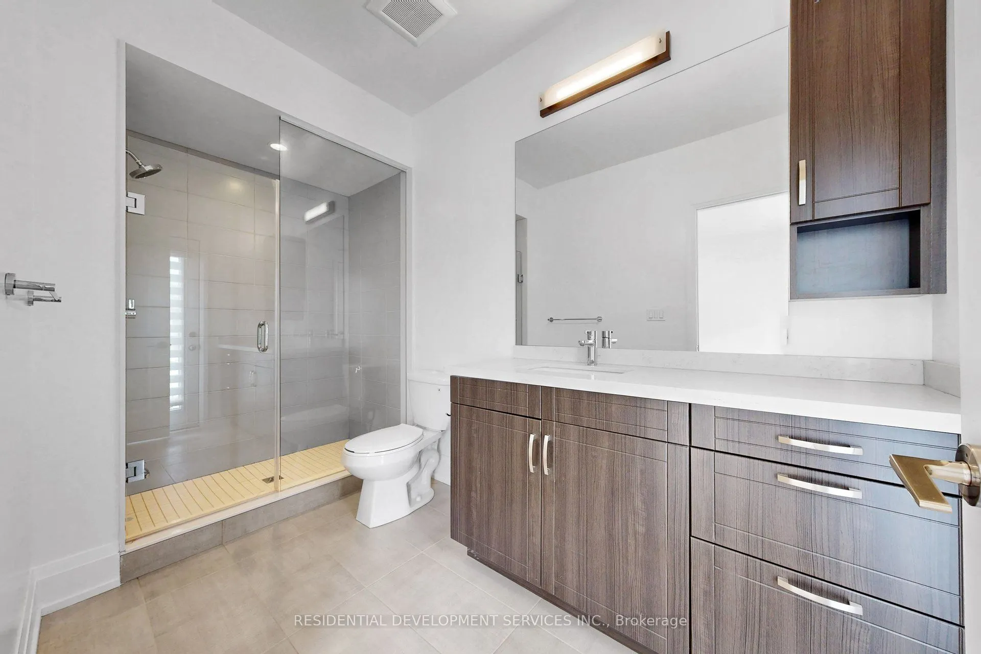 37 Village Parkway #18