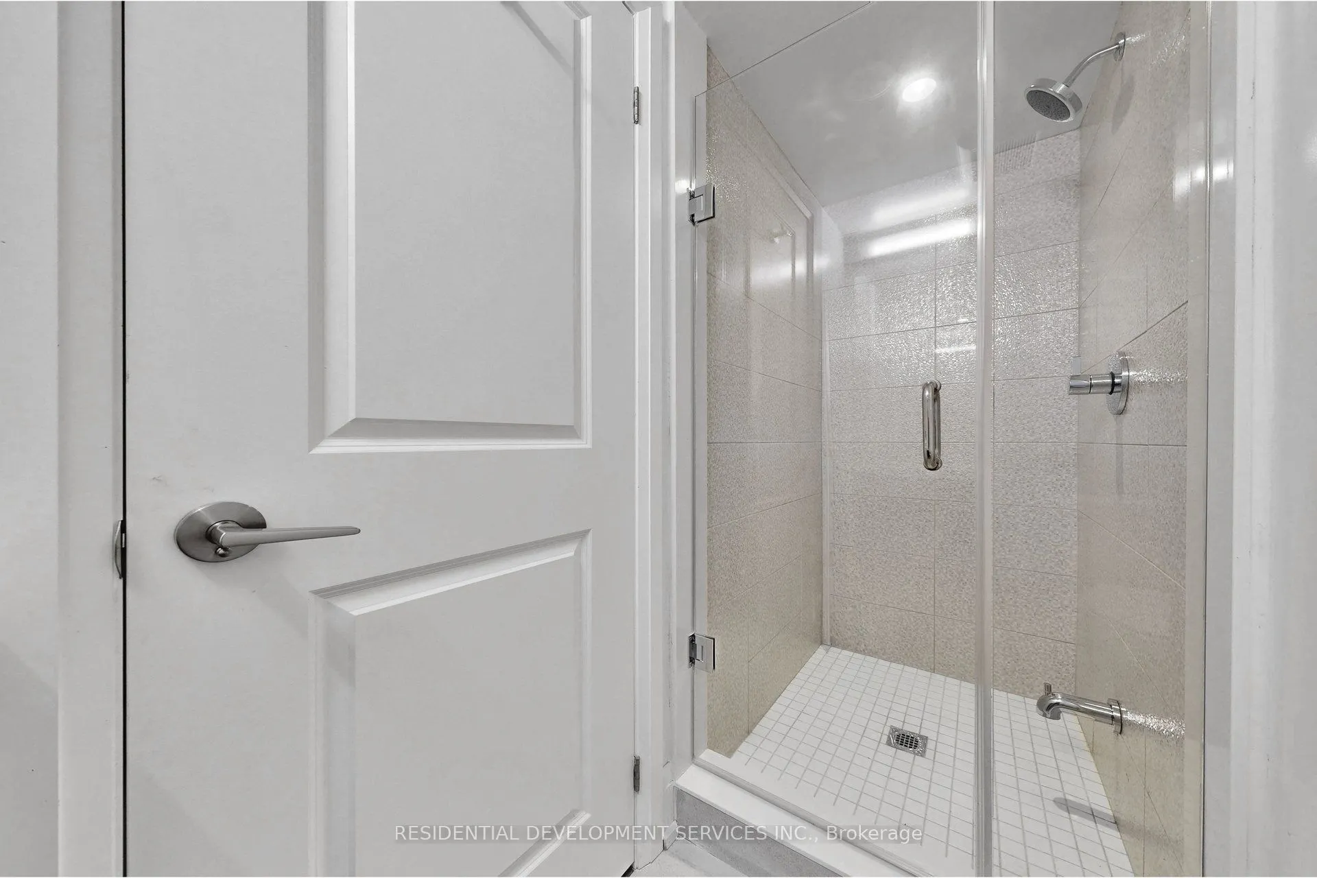 37 Village Parkway #18