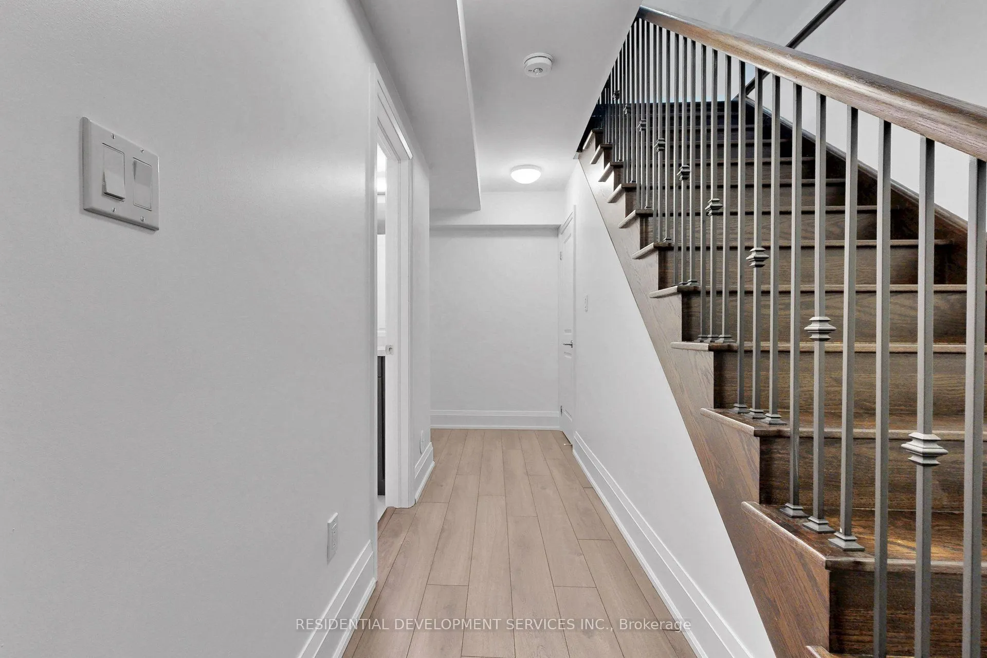 37 Village Parkway #18