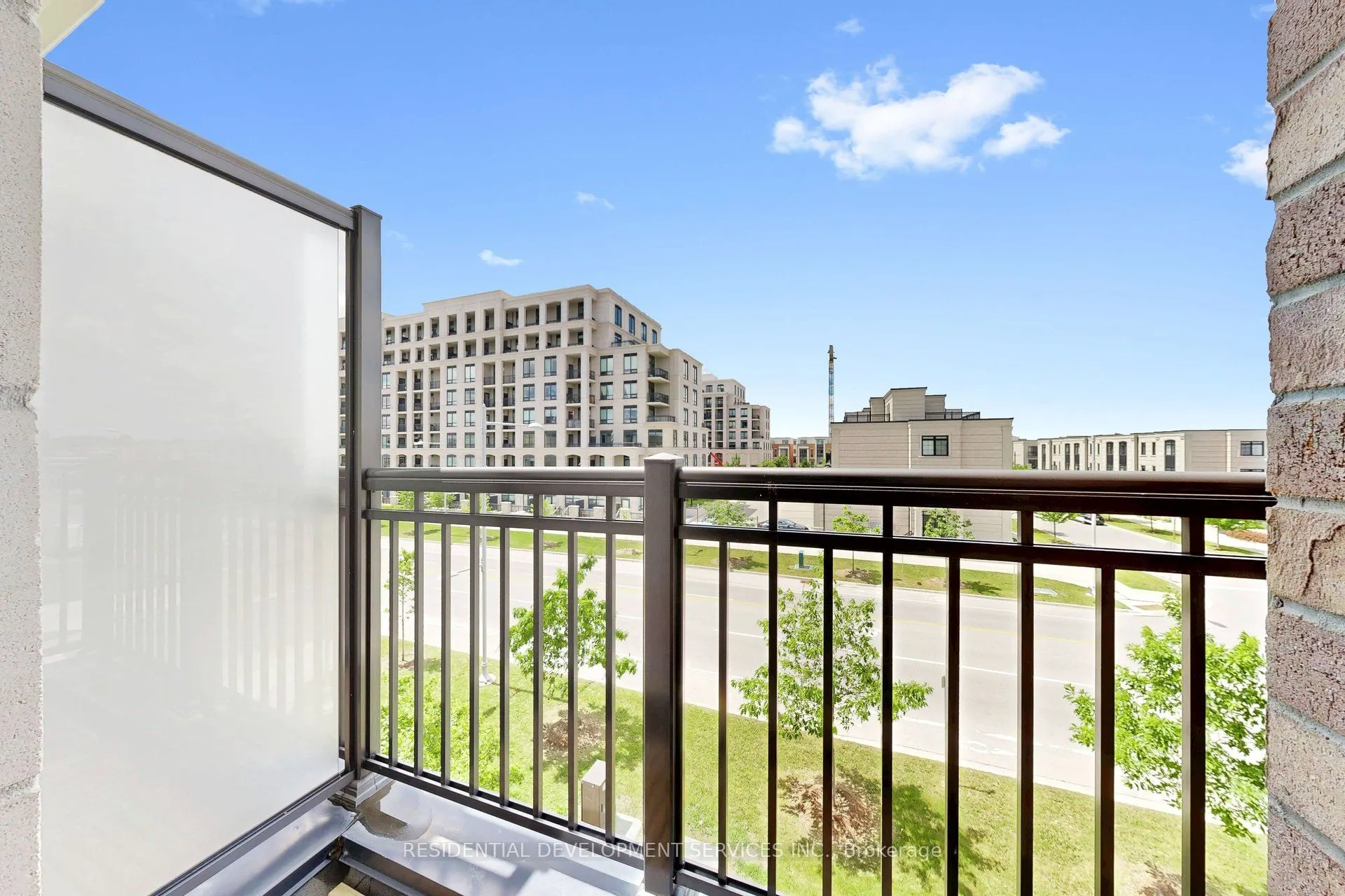 37 Village Parkway #18