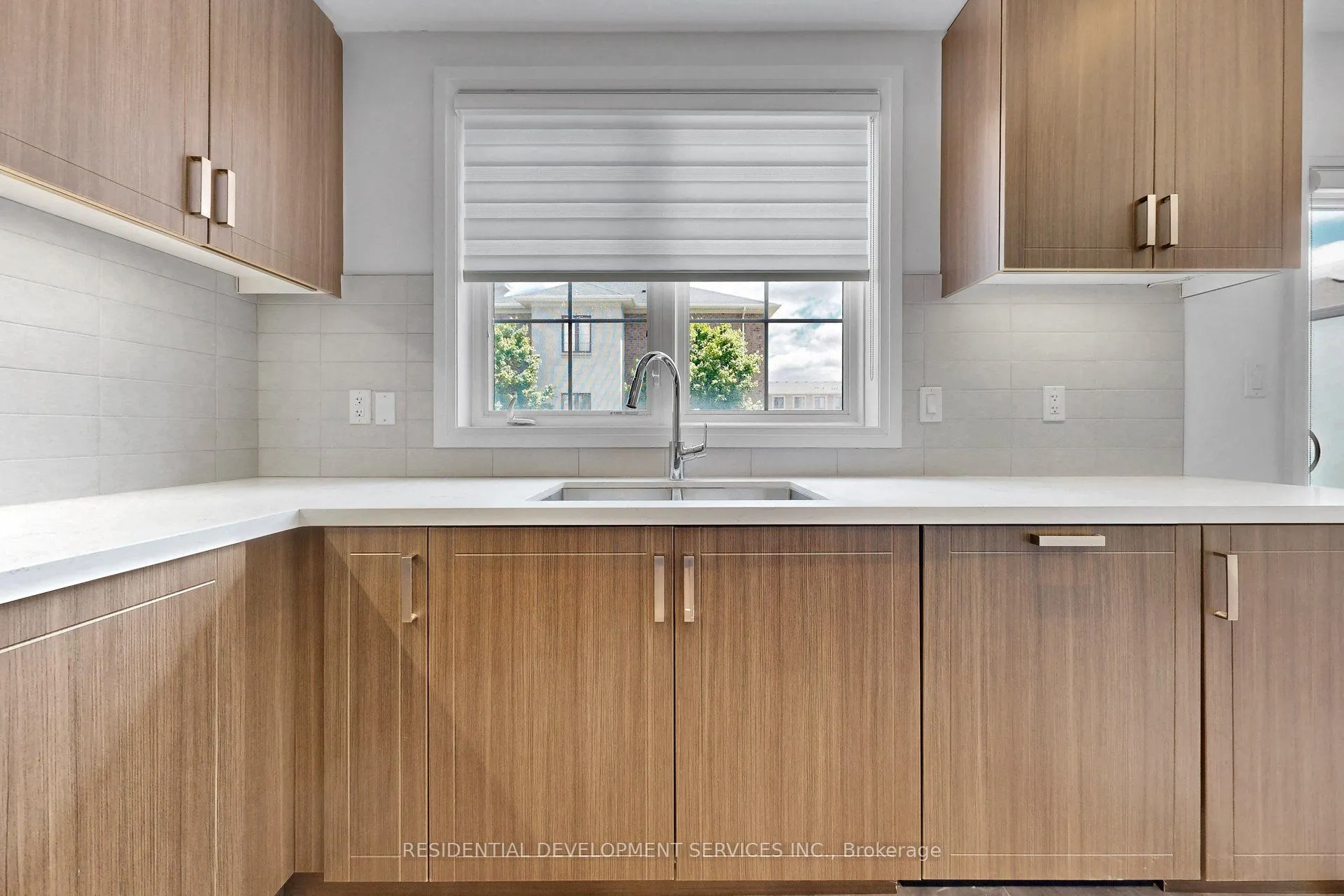 37 Village Parkway #18