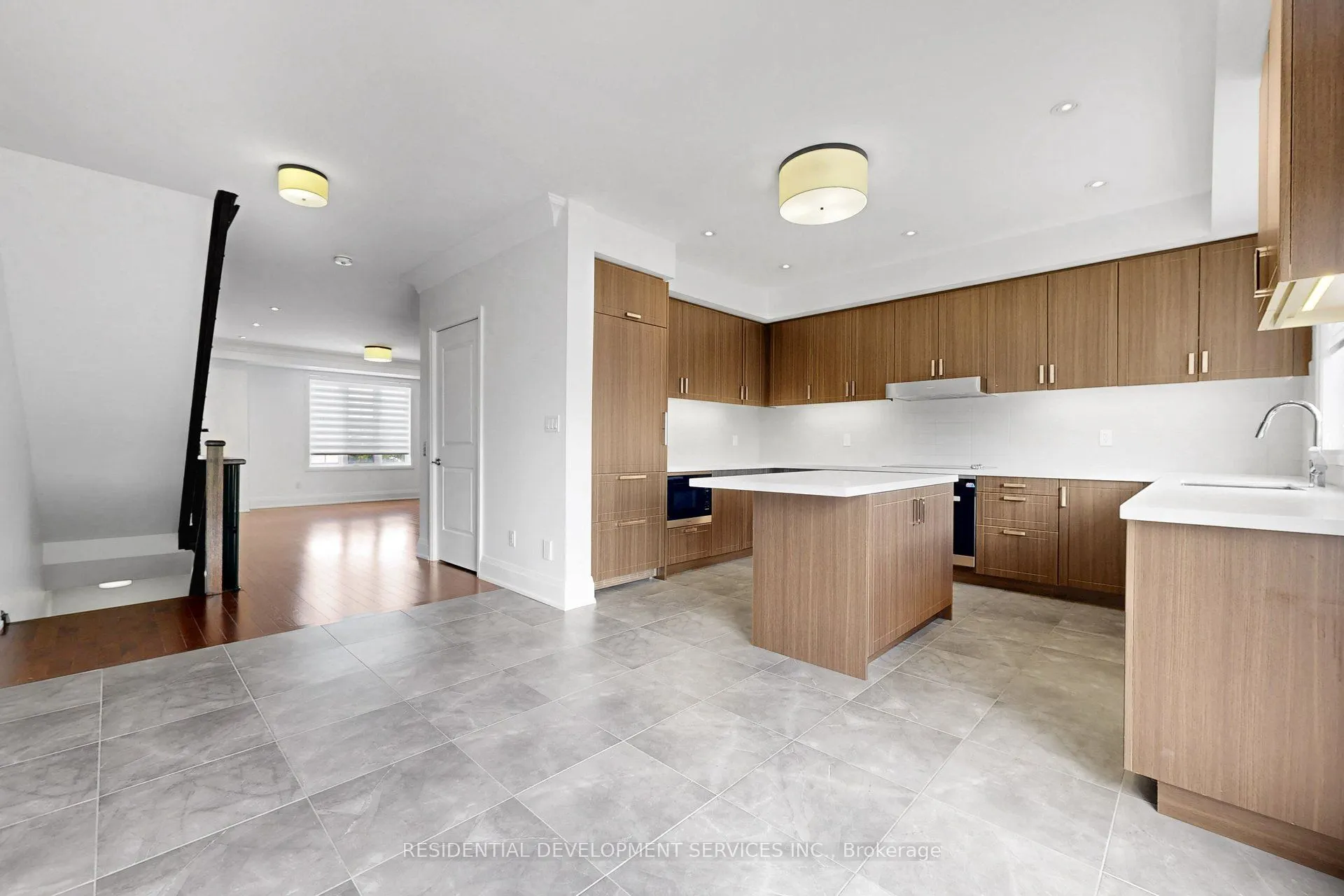 37 Village Parkway #18