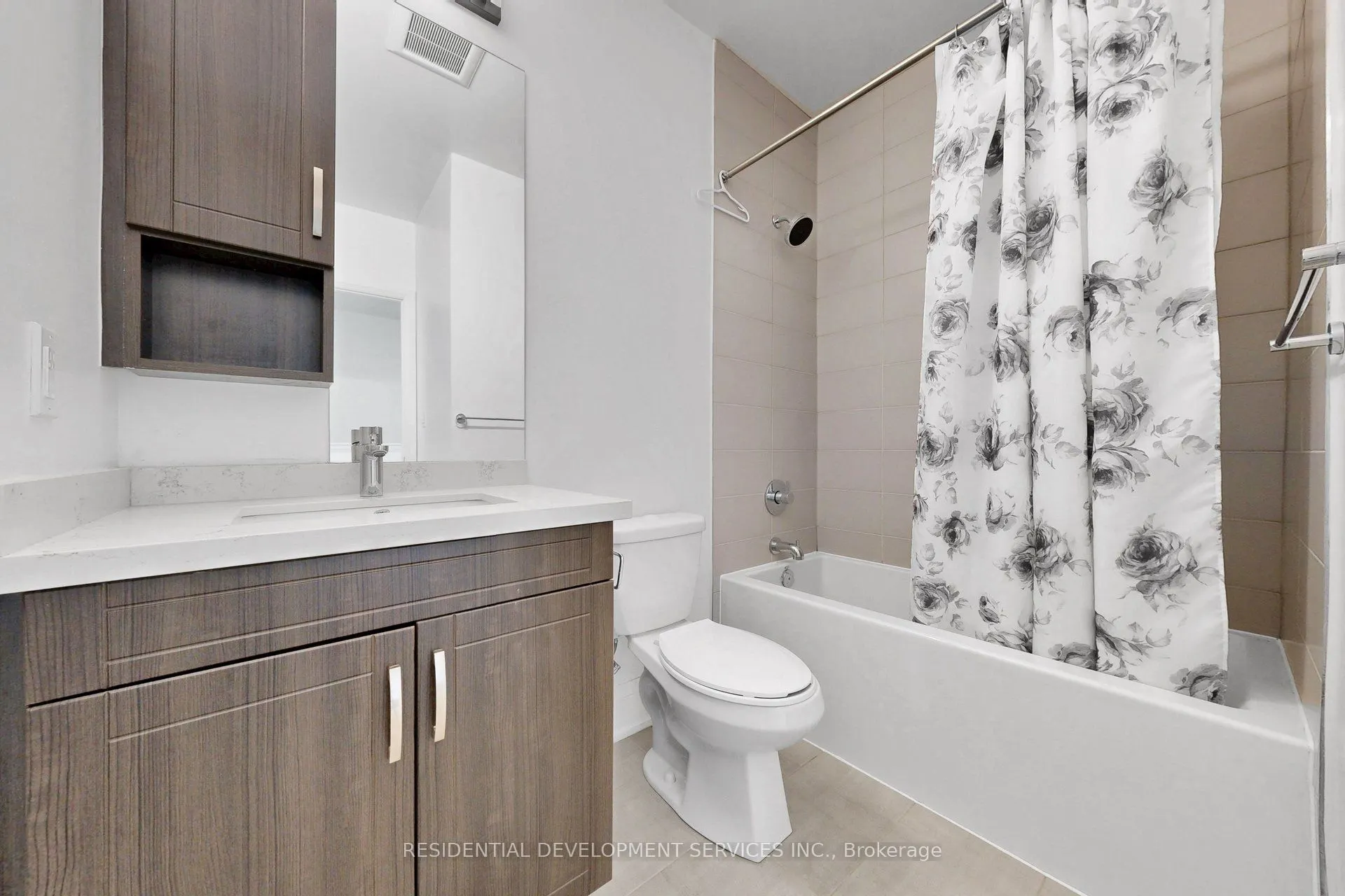 37 Village Parkway #18