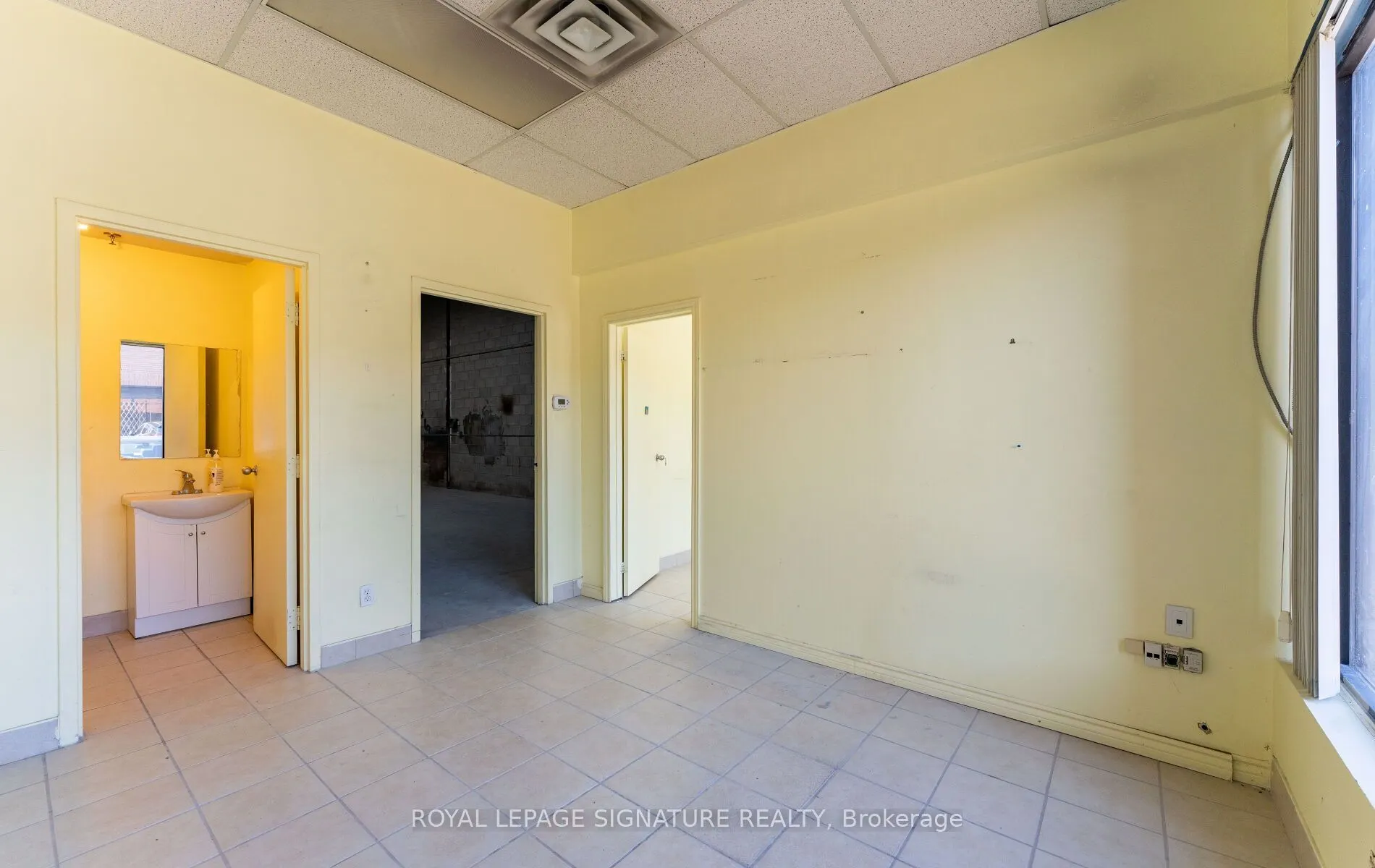 391 Edgeley Boulevard #23