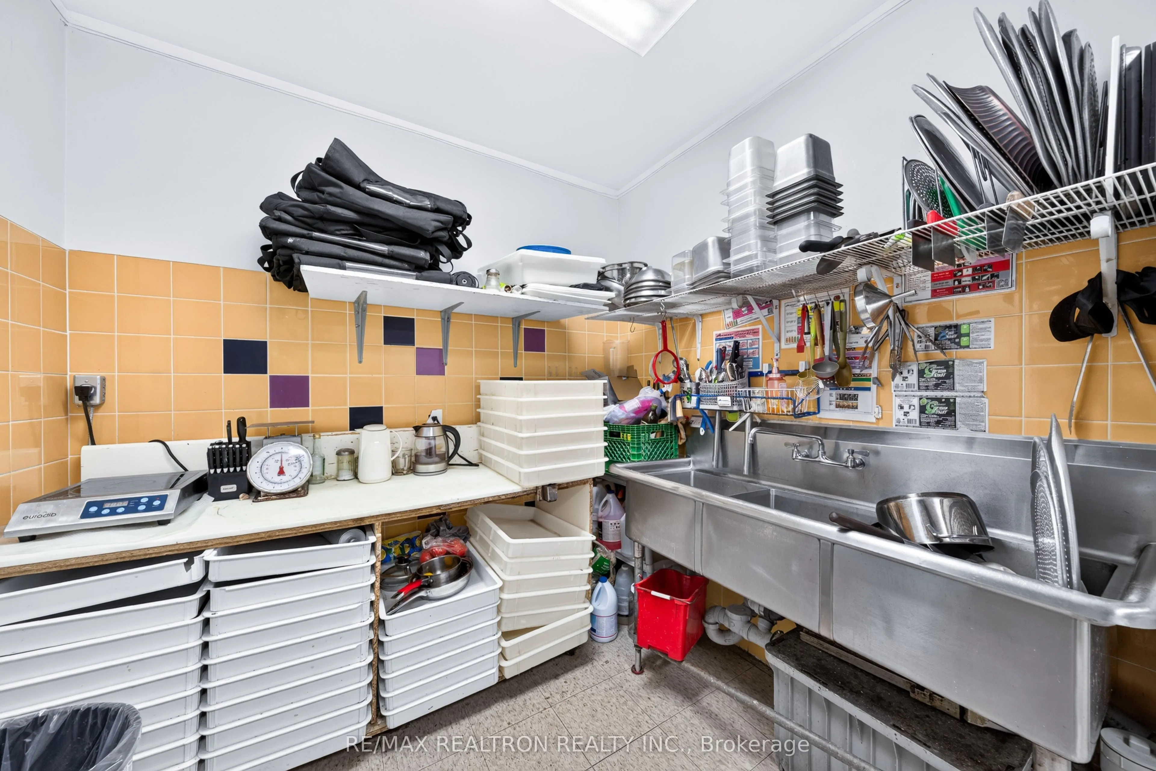 990 Innisfil Beach Road