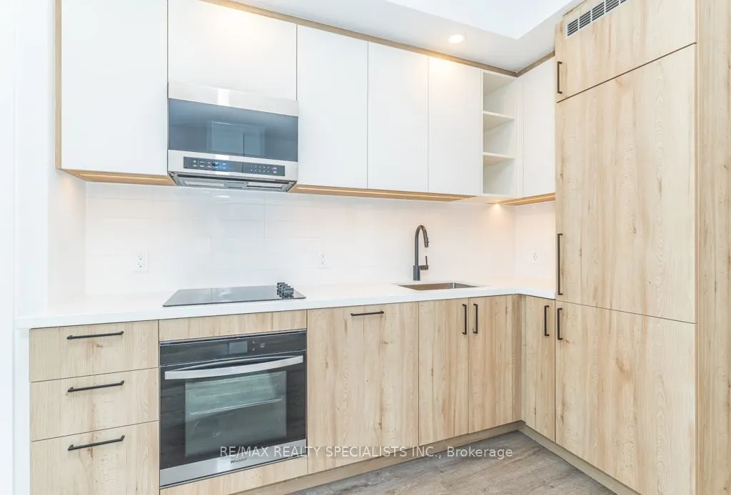 21 Meadowdale Road #2407
