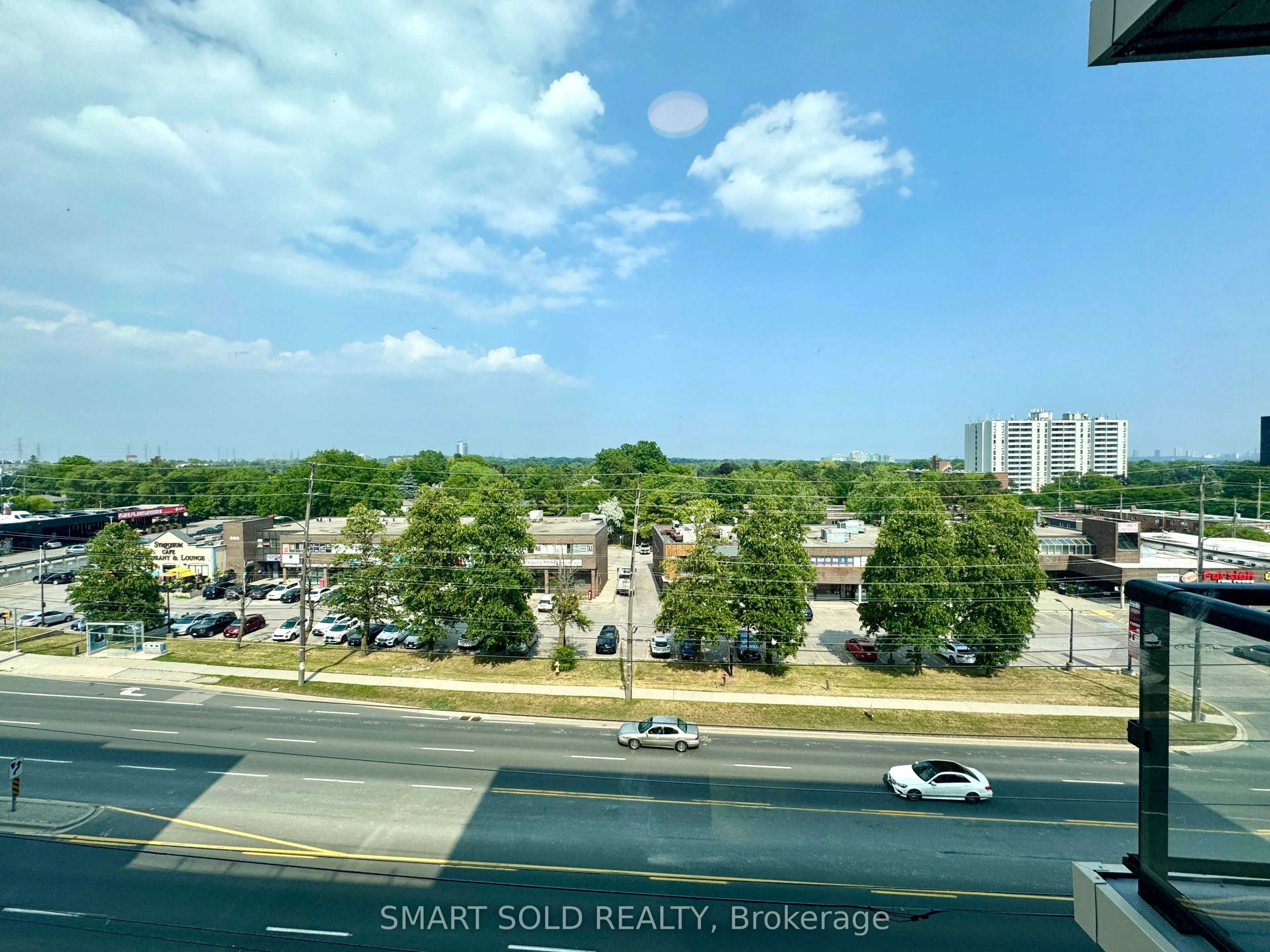 8188 Yonge Street #520