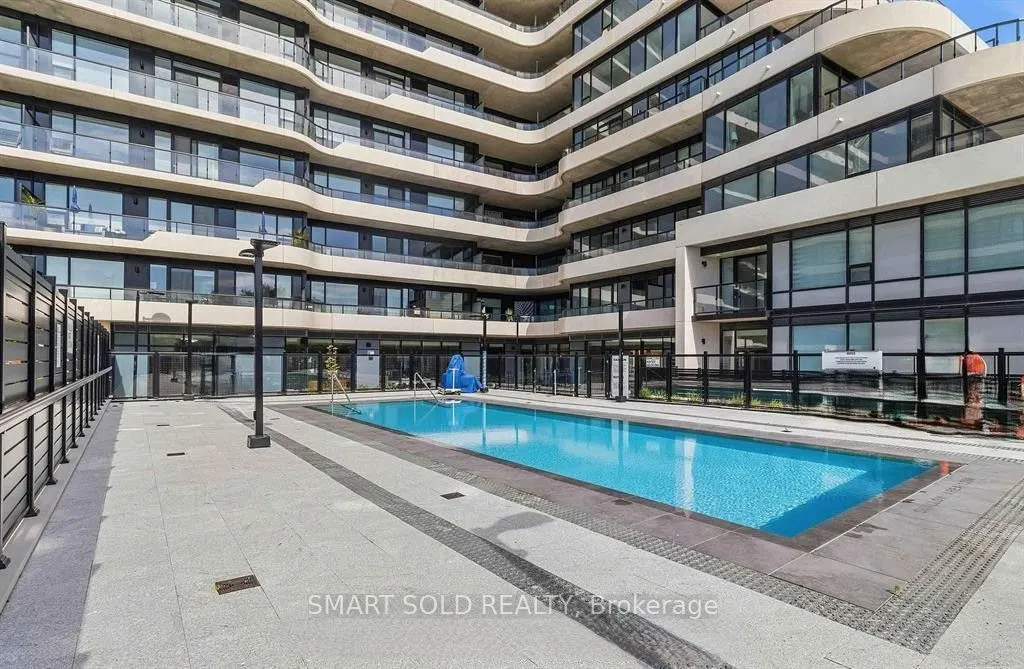 8188 Yonge Street #520