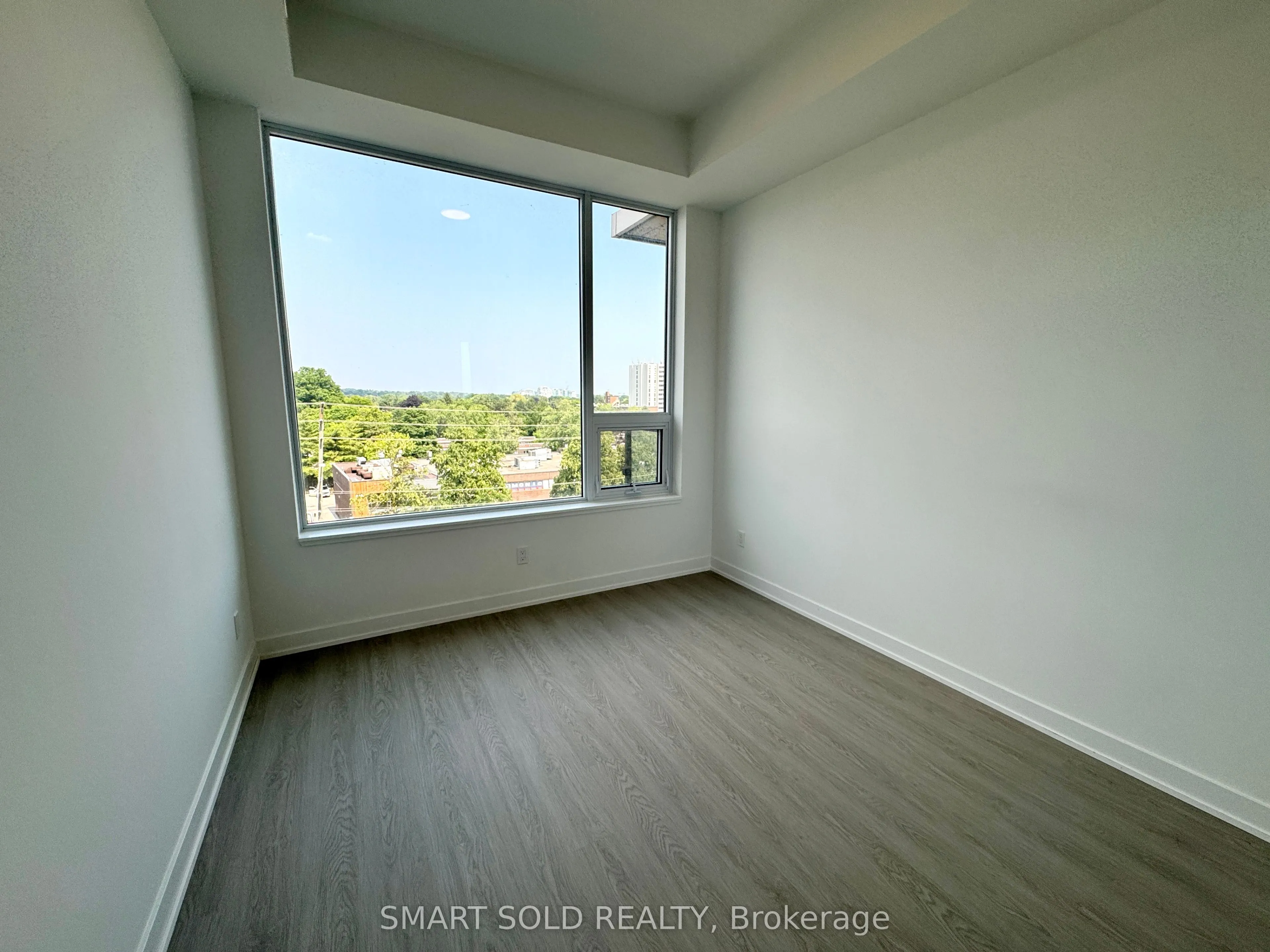 8188 Yonge Street #520