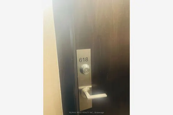 7608 Yonge Street #618