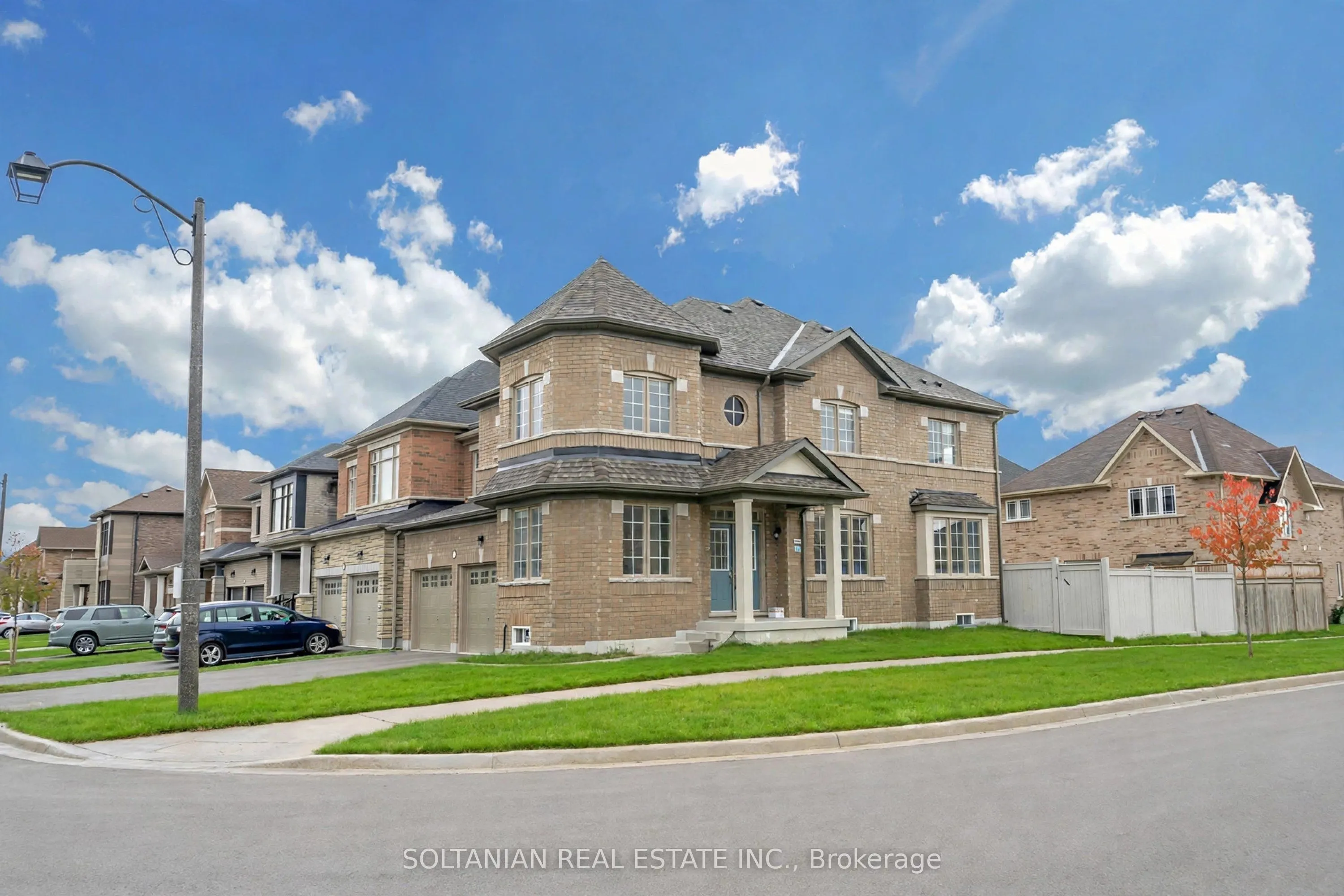 75 bud leggett Crescent