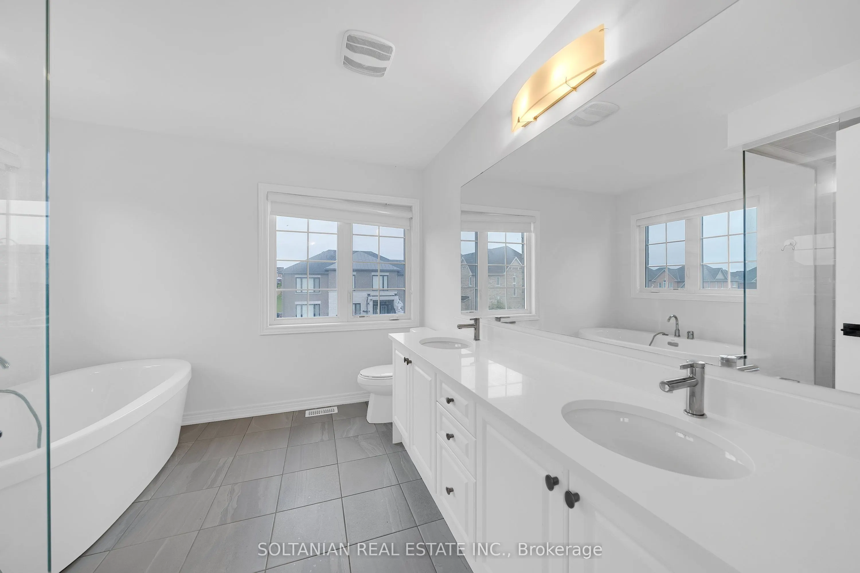 75 bud leggett Crescent