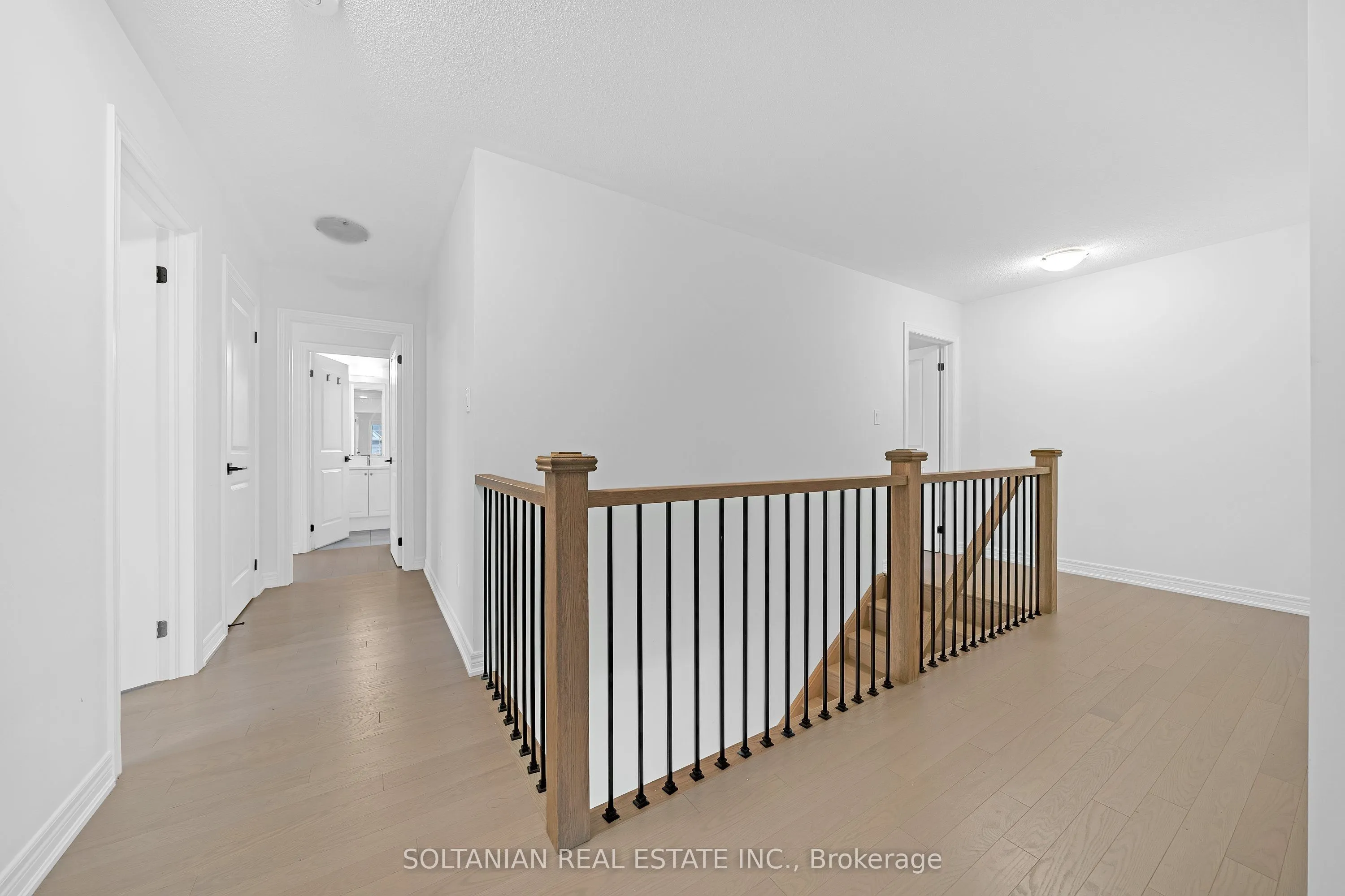 75 bud leggett Crescent