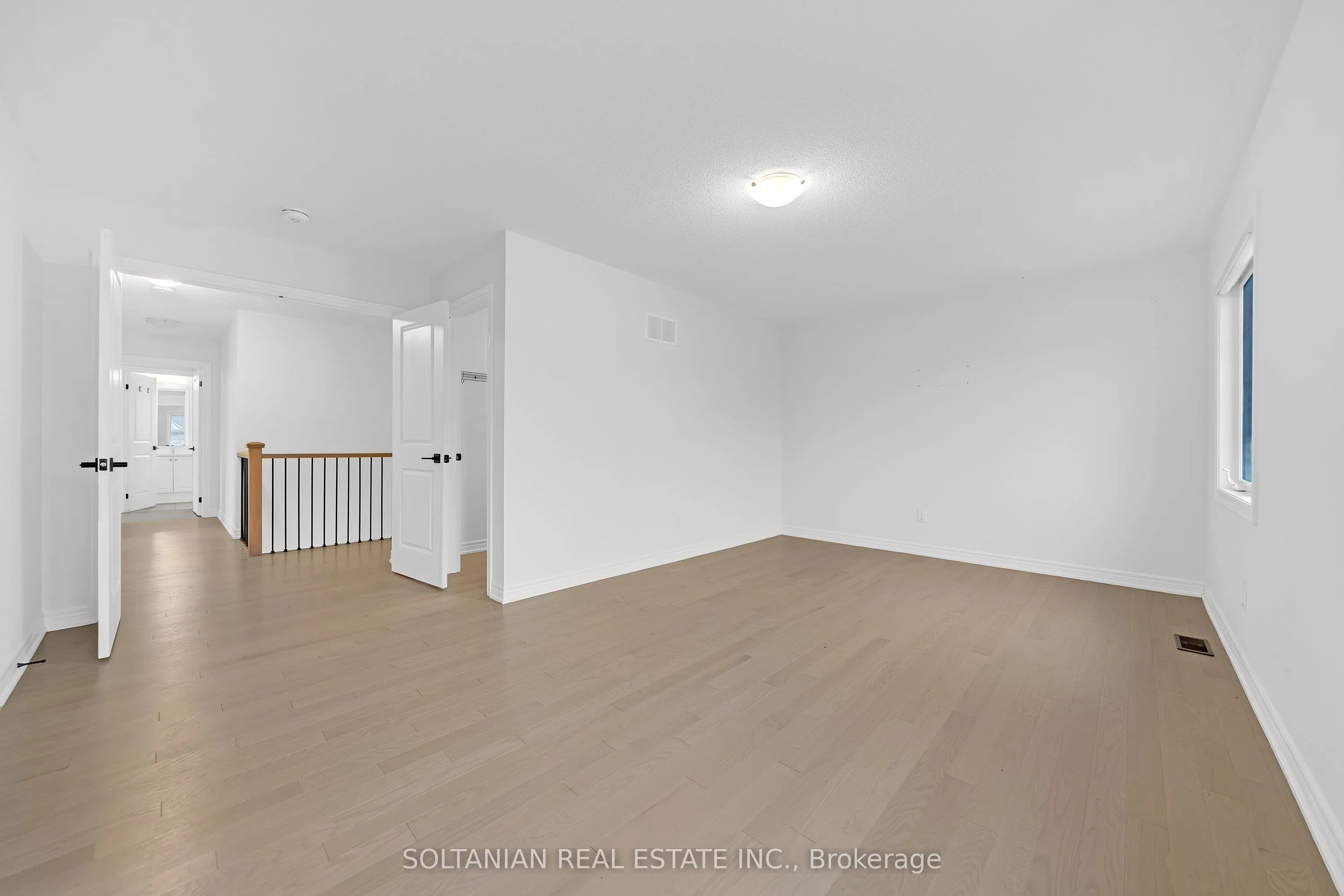75 bud leggett Crescent