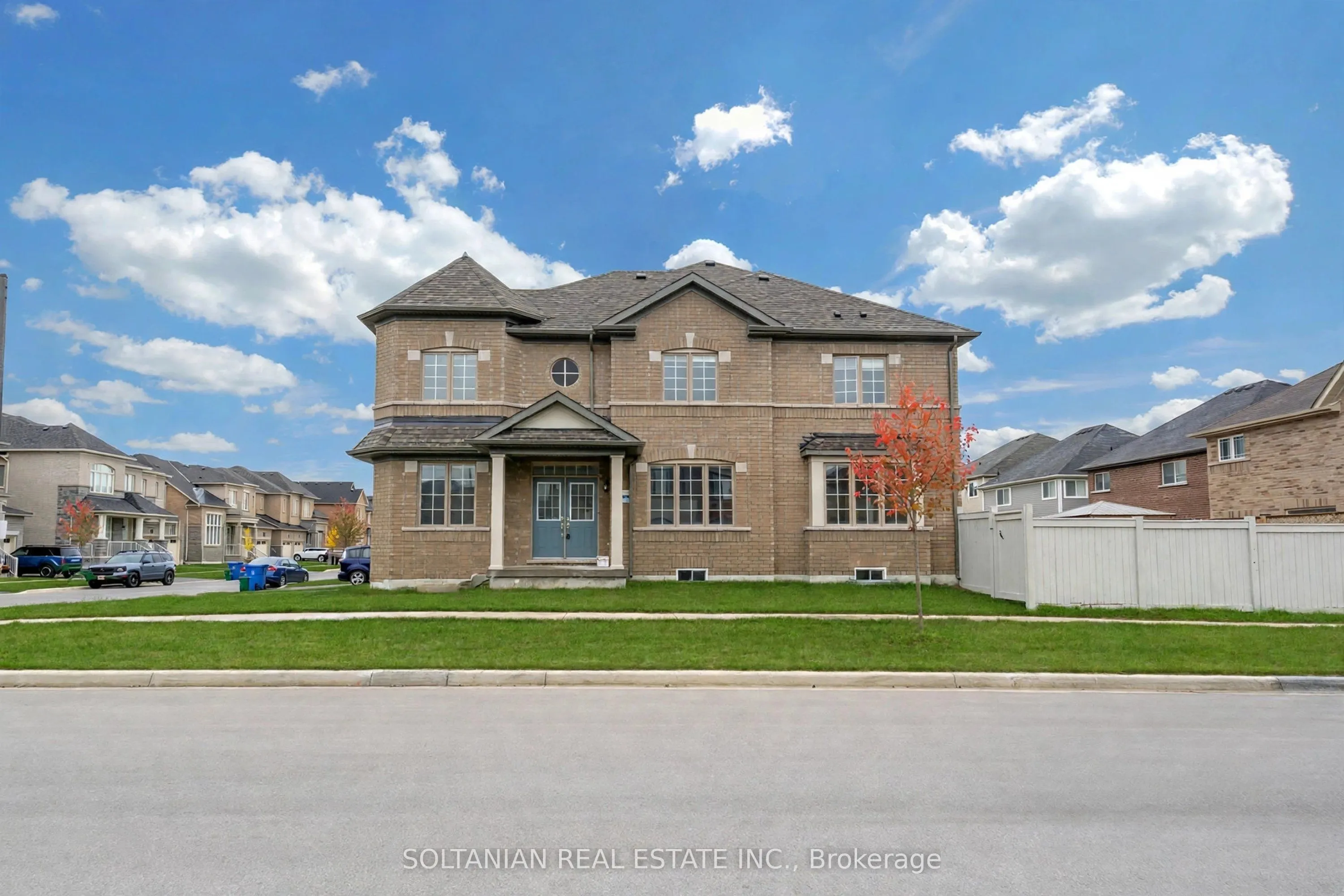 75 bud leggett Crescent