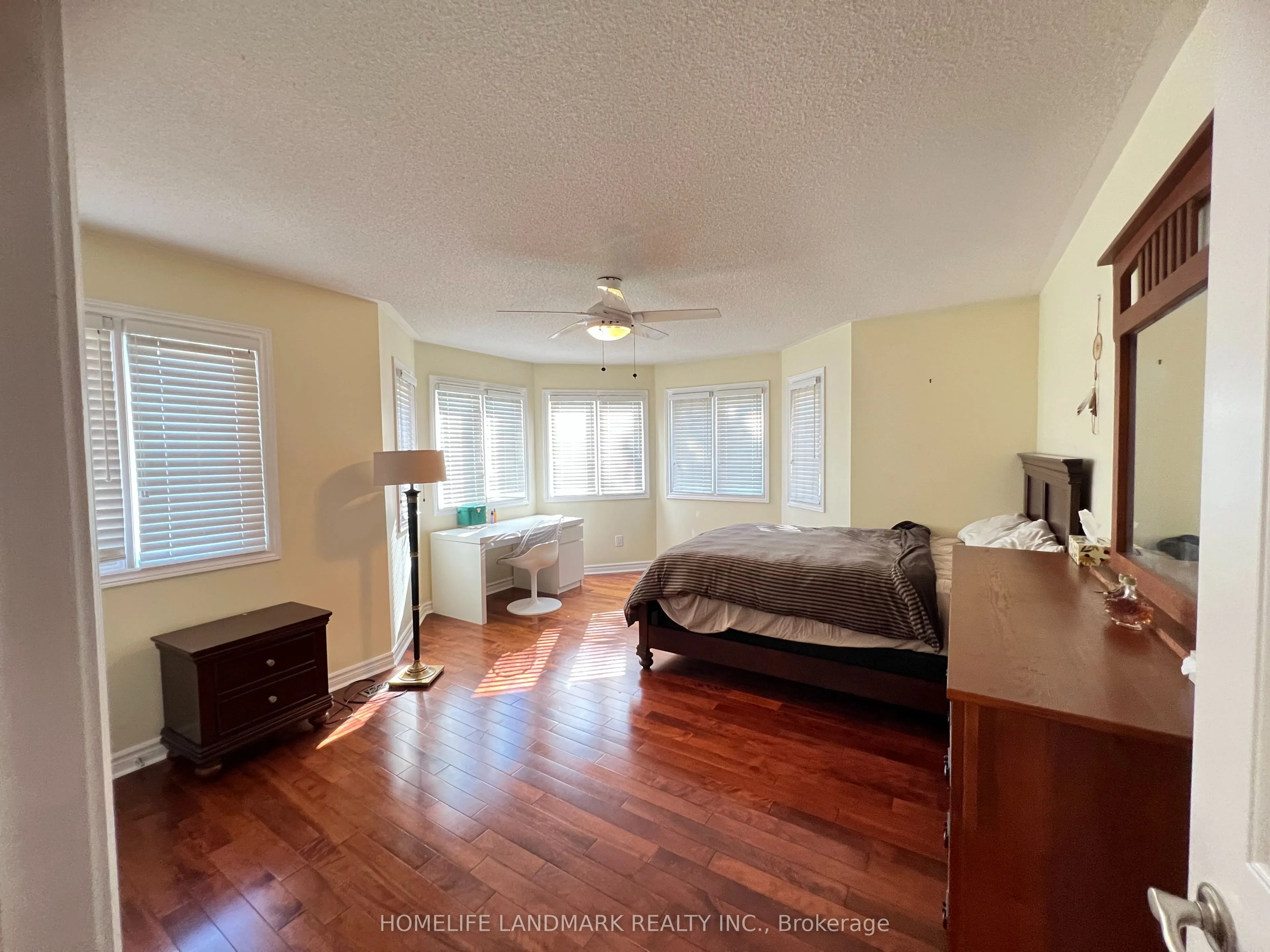 35 Montclair Road N