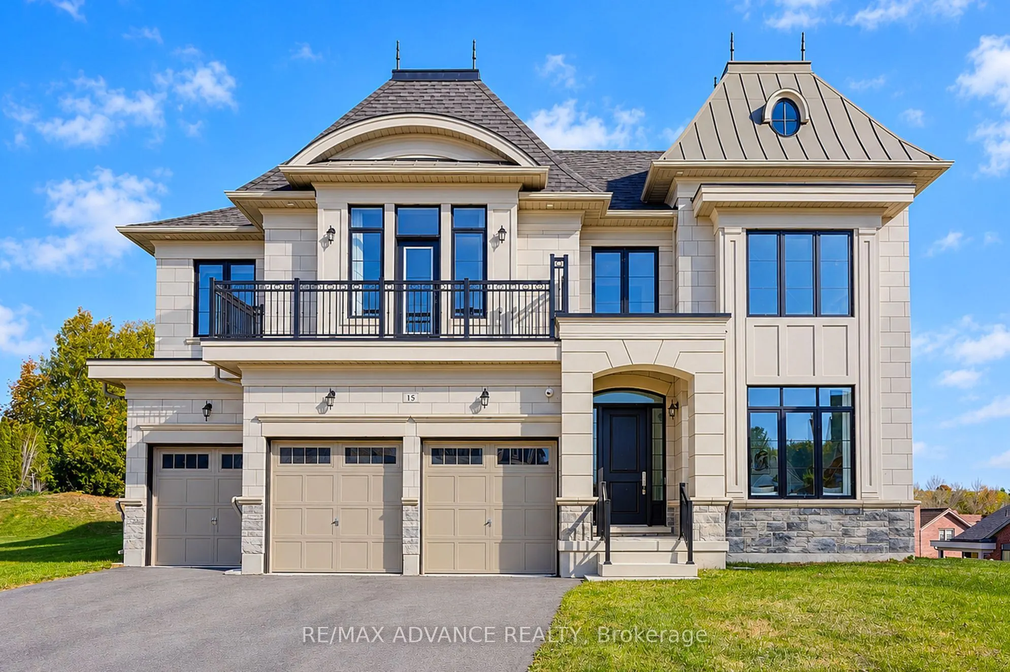 15 Kenneth Campbell Court